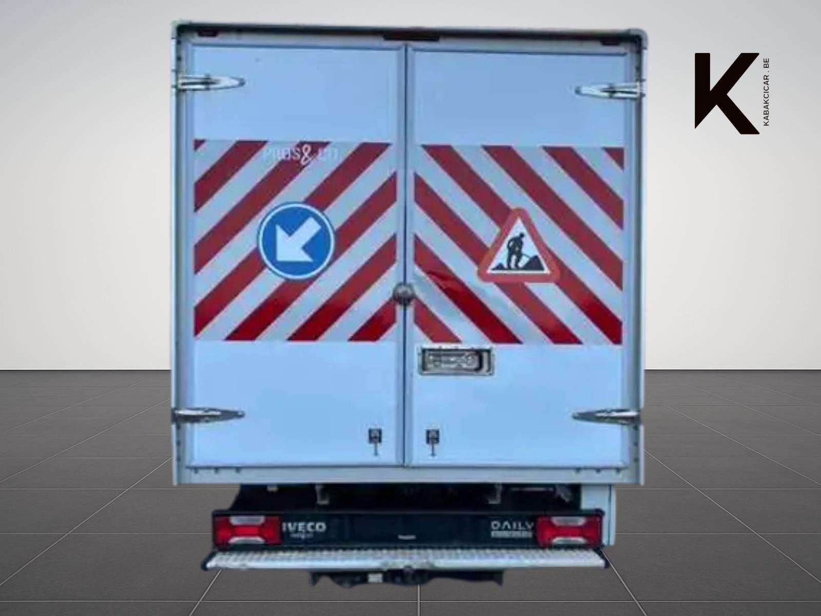 Iveco Daily CAISSE / BOITE AUTO / CLIM / TVA RECUPERABLE