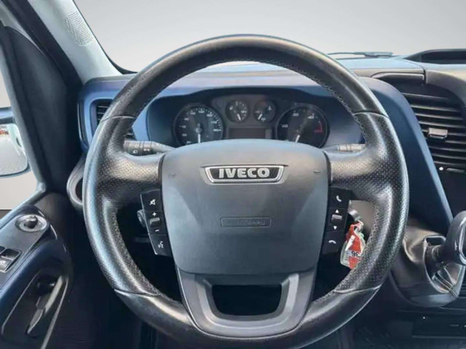 Iveco Daily CAISSE / BOITE AUTO / CLIM / TVA RECUPERABLE