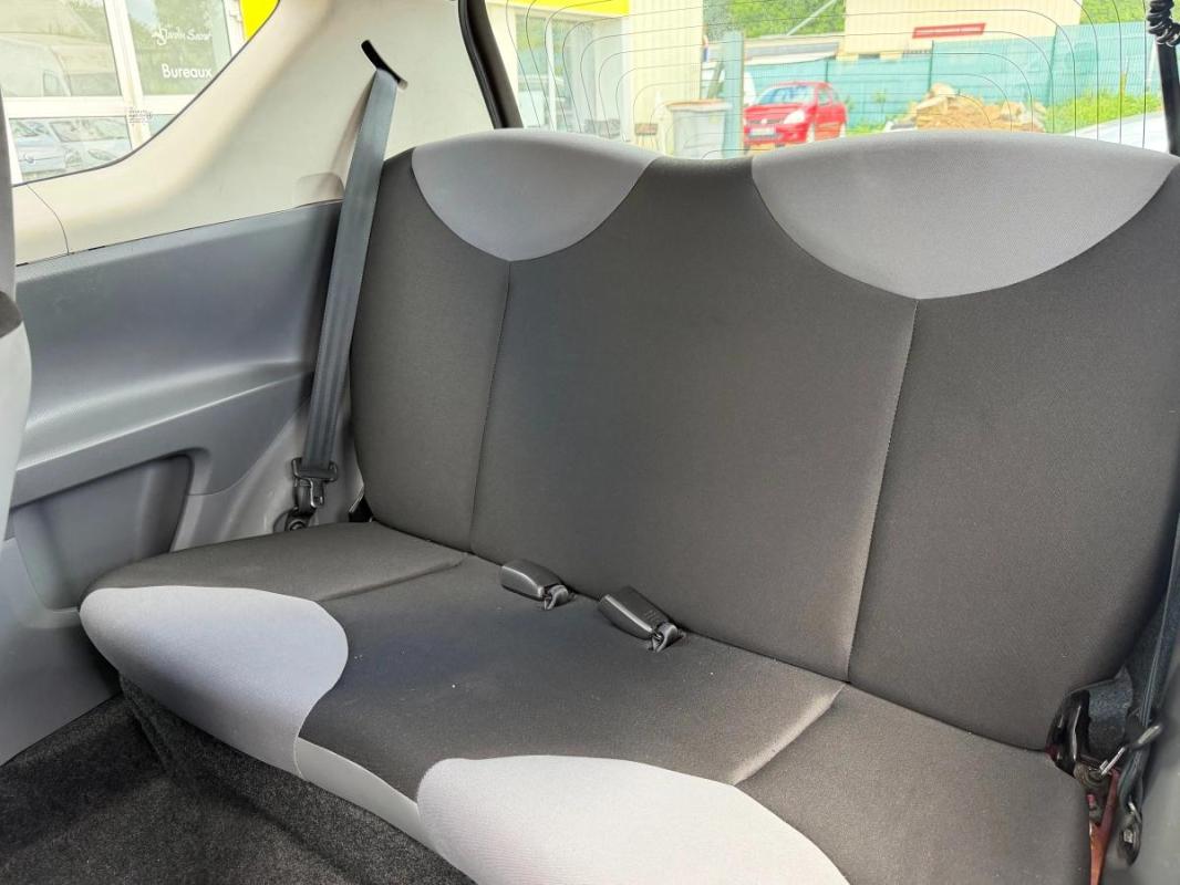 Citroen C1 1.0 70 CONFORT ENTRETIEN CITROEN-MOTEUR A CHAINE-IDEAL JEUNE CONDUCTEUR-EMBRAYAGE NEUF