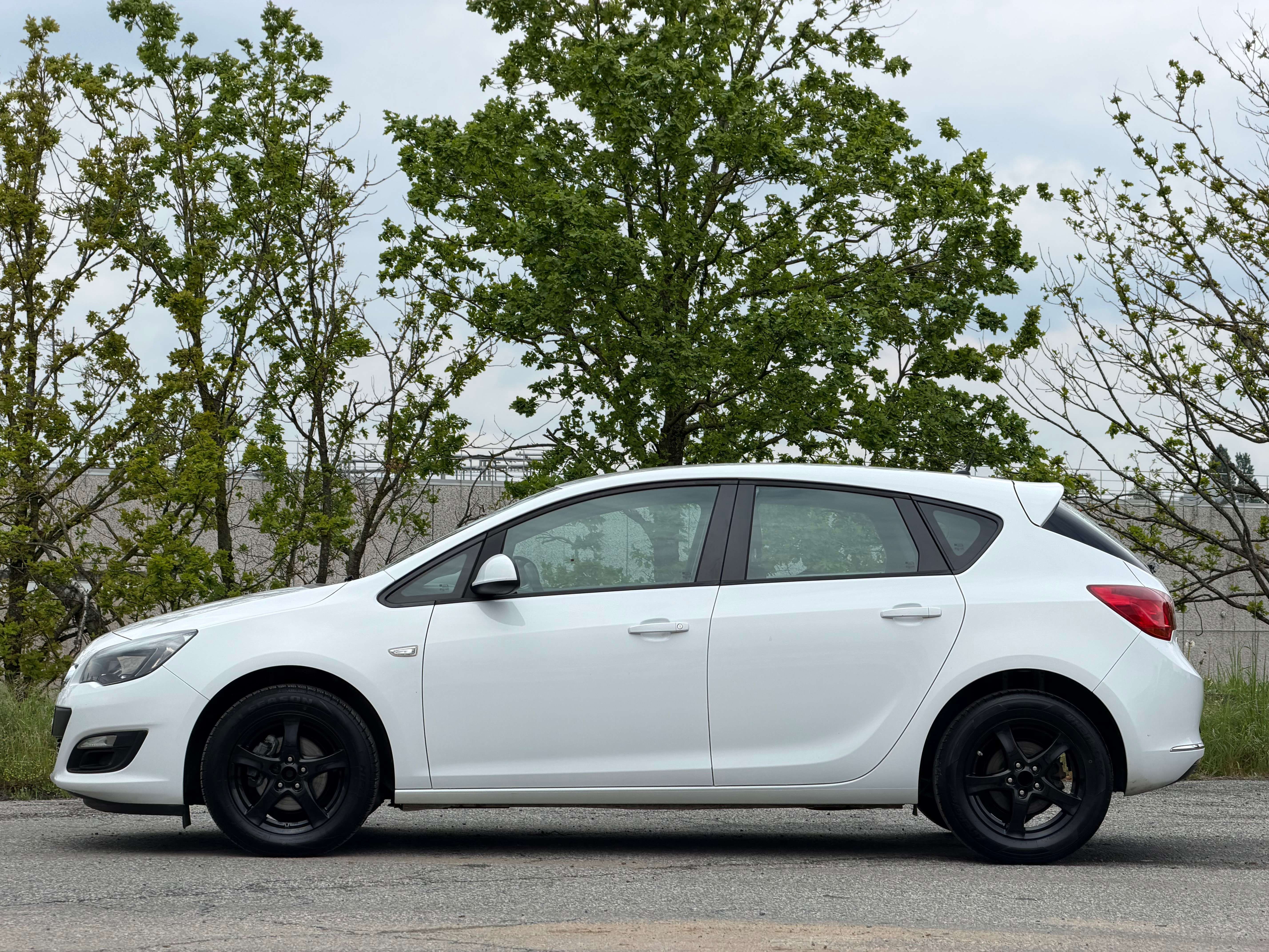 Opel Astra Astra 1.4i • TRES PROPRE •
