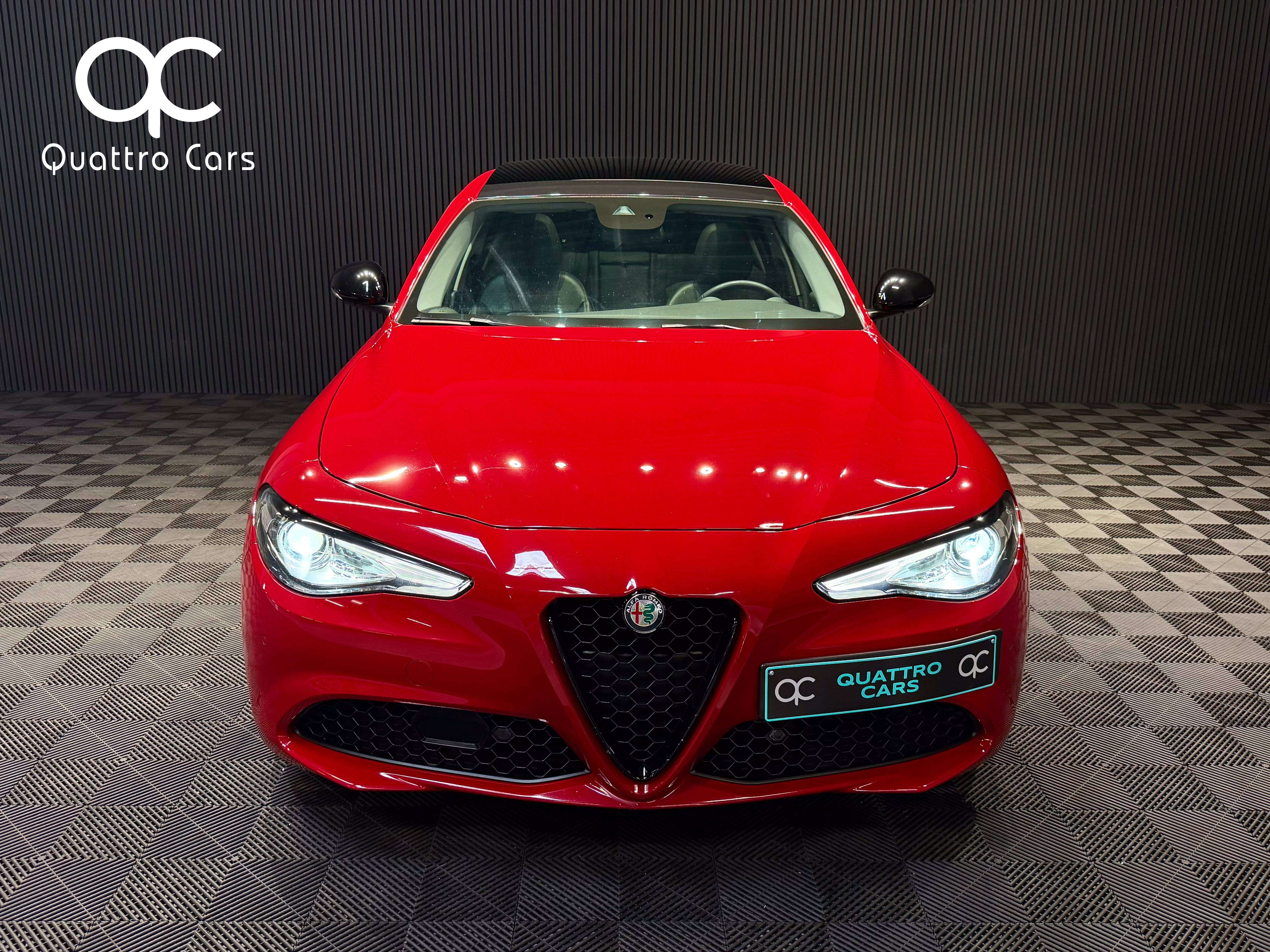 Alfa Romeo Giulia 2.2 JTDm - Look unique - Toit ouvrant - Cuir