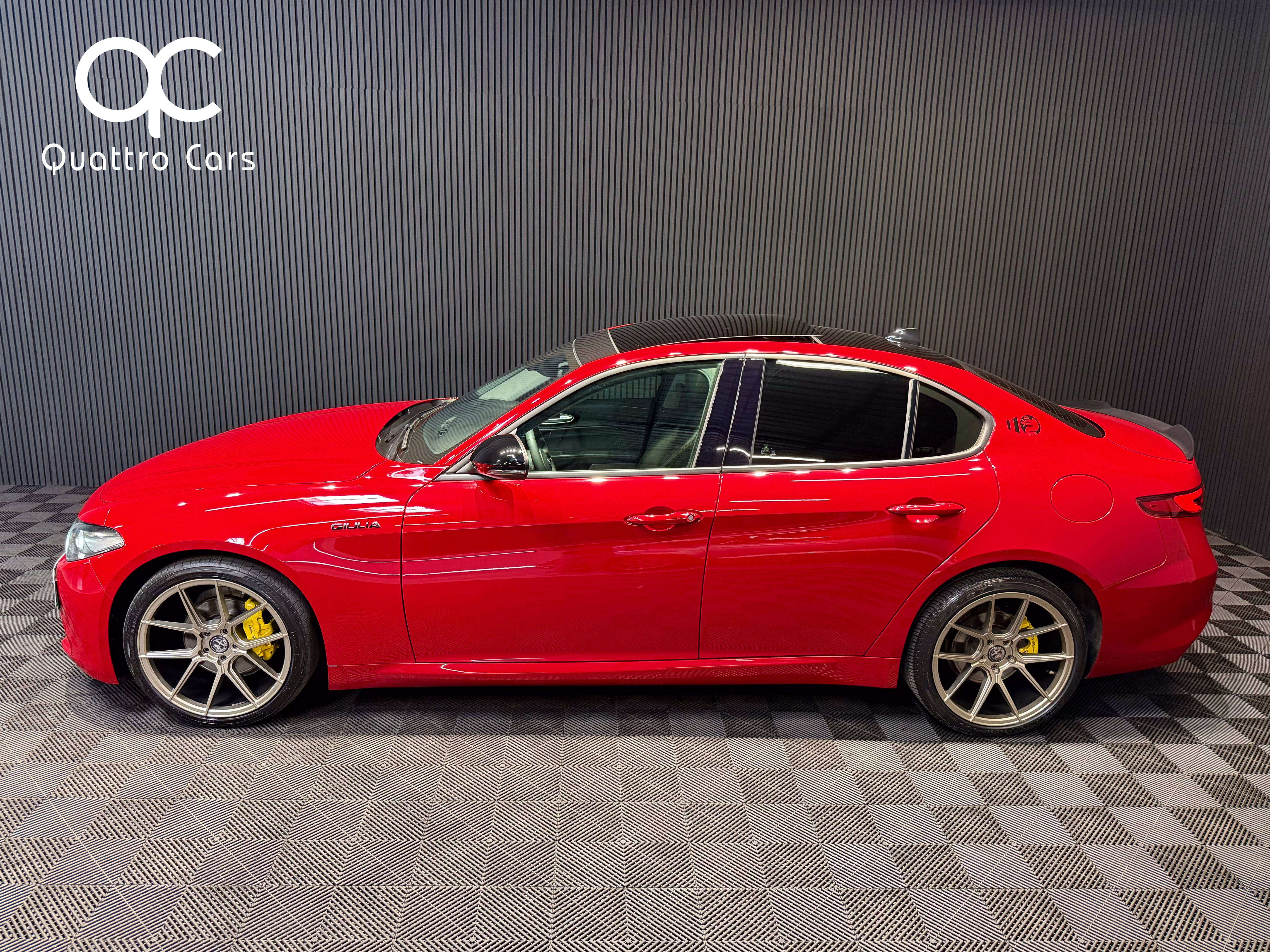 Alfa Romeo Giulia 2.2 JTDm - Look unique - Toit ouvrant - Cuir