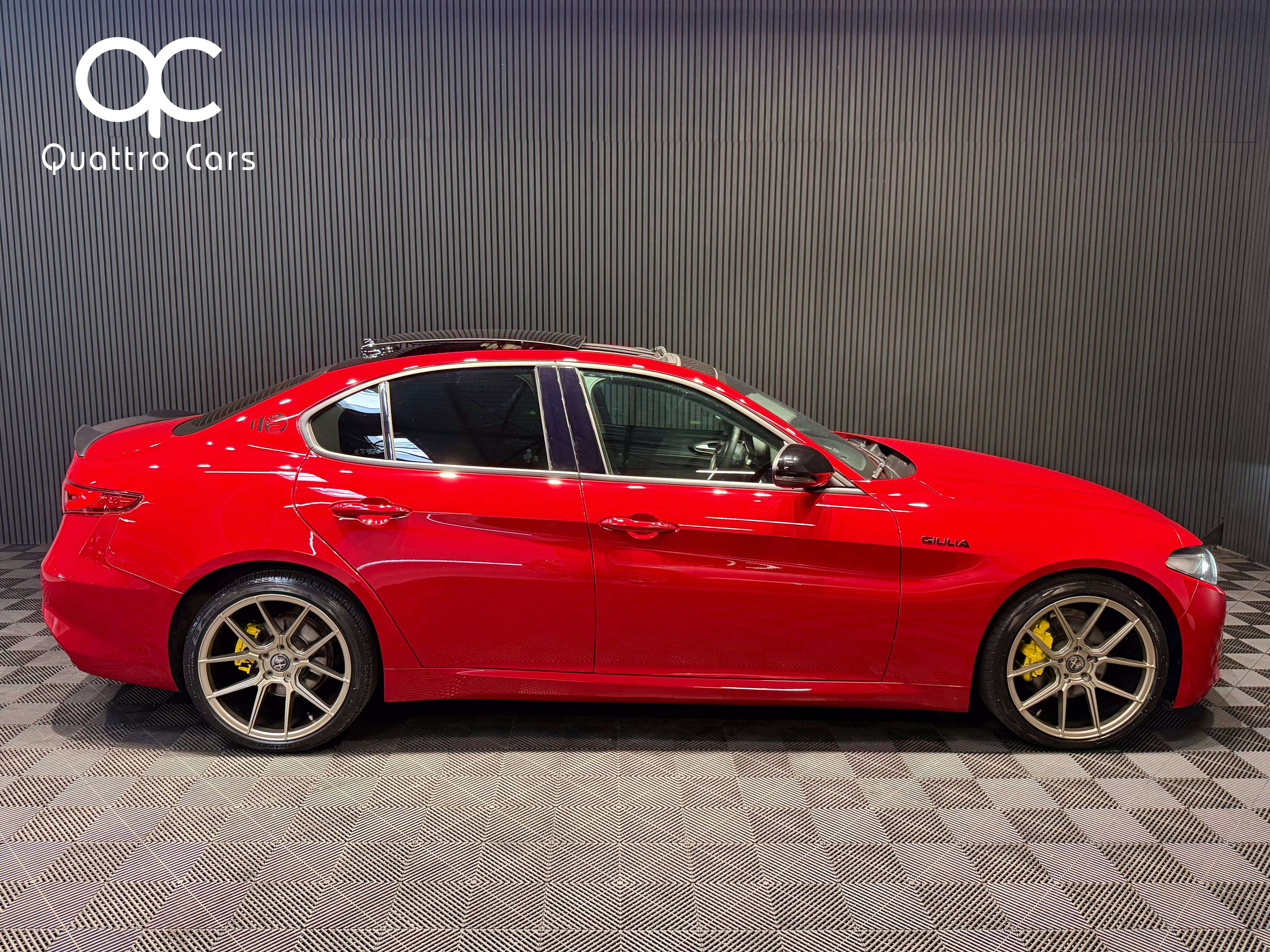 Alfa Romeo Giulia 2.2 JTDm - Look unique - Toit ouvrant - Cuir