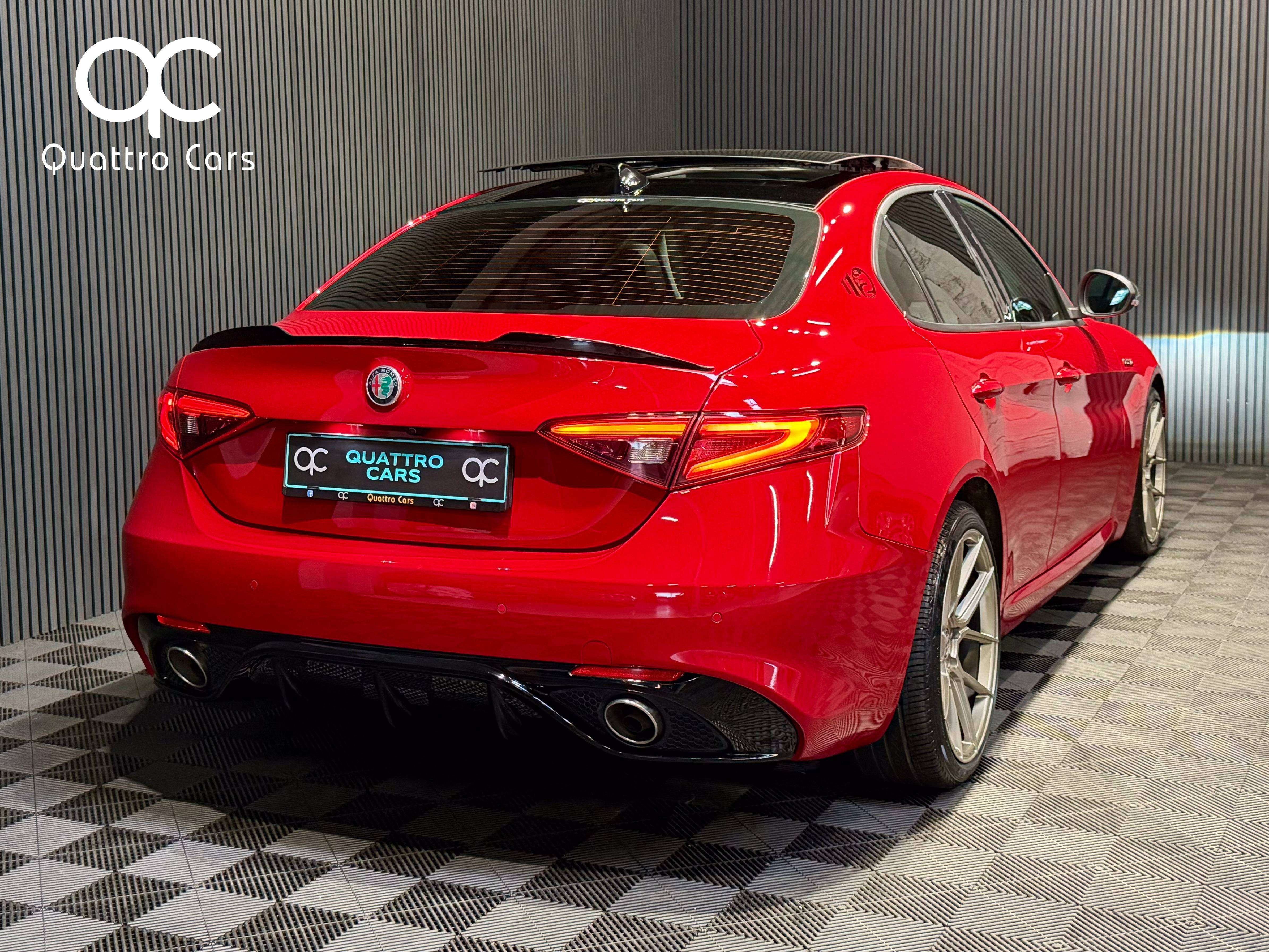 Alfa Romeo Giulia 2.2 JTDm - Look unique - Toit ouvrant - Cuir