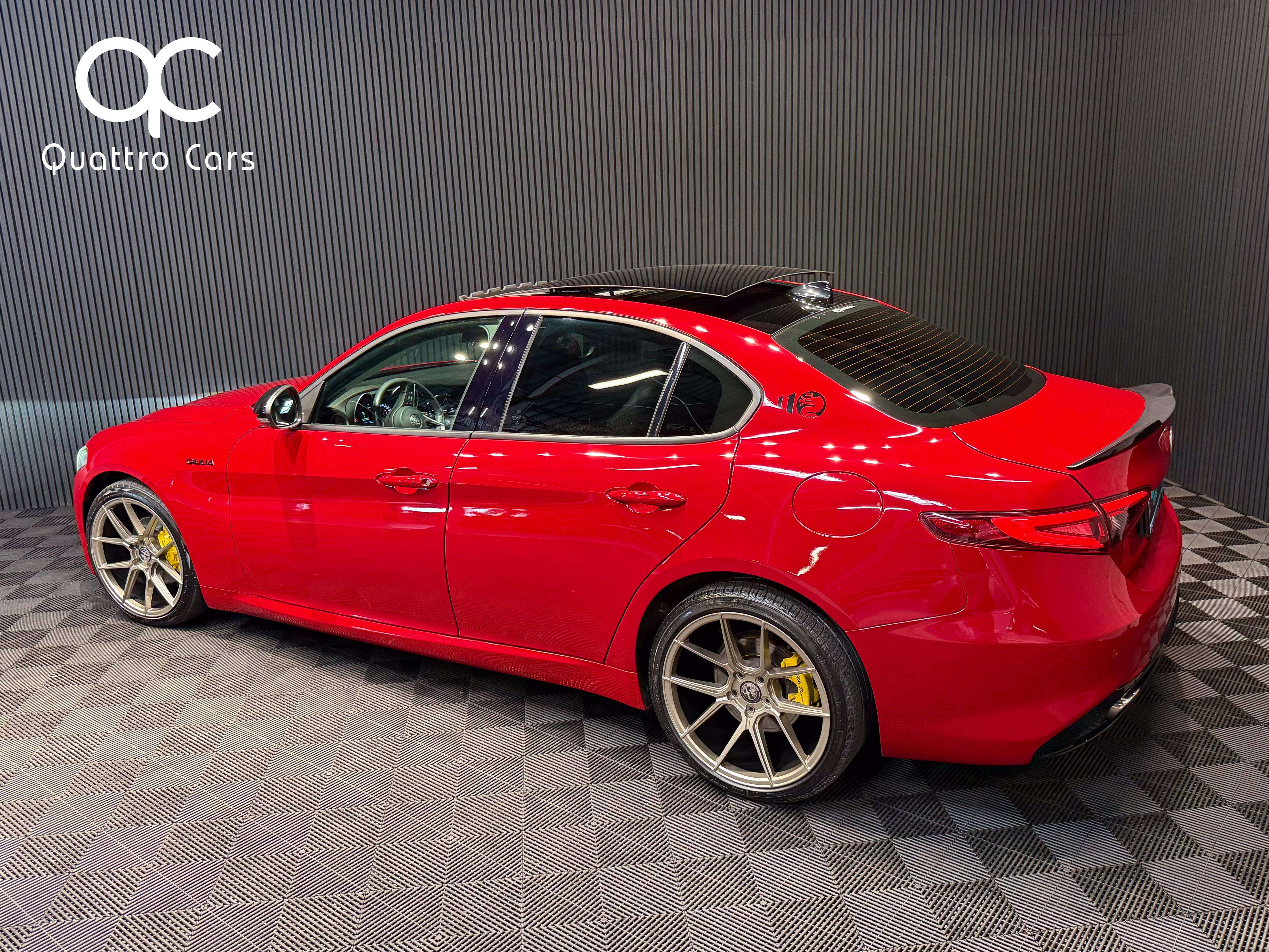 Alfa Romeo Giulia 2.2 JTDm - Look unique - Toit ouvrant - Cuir