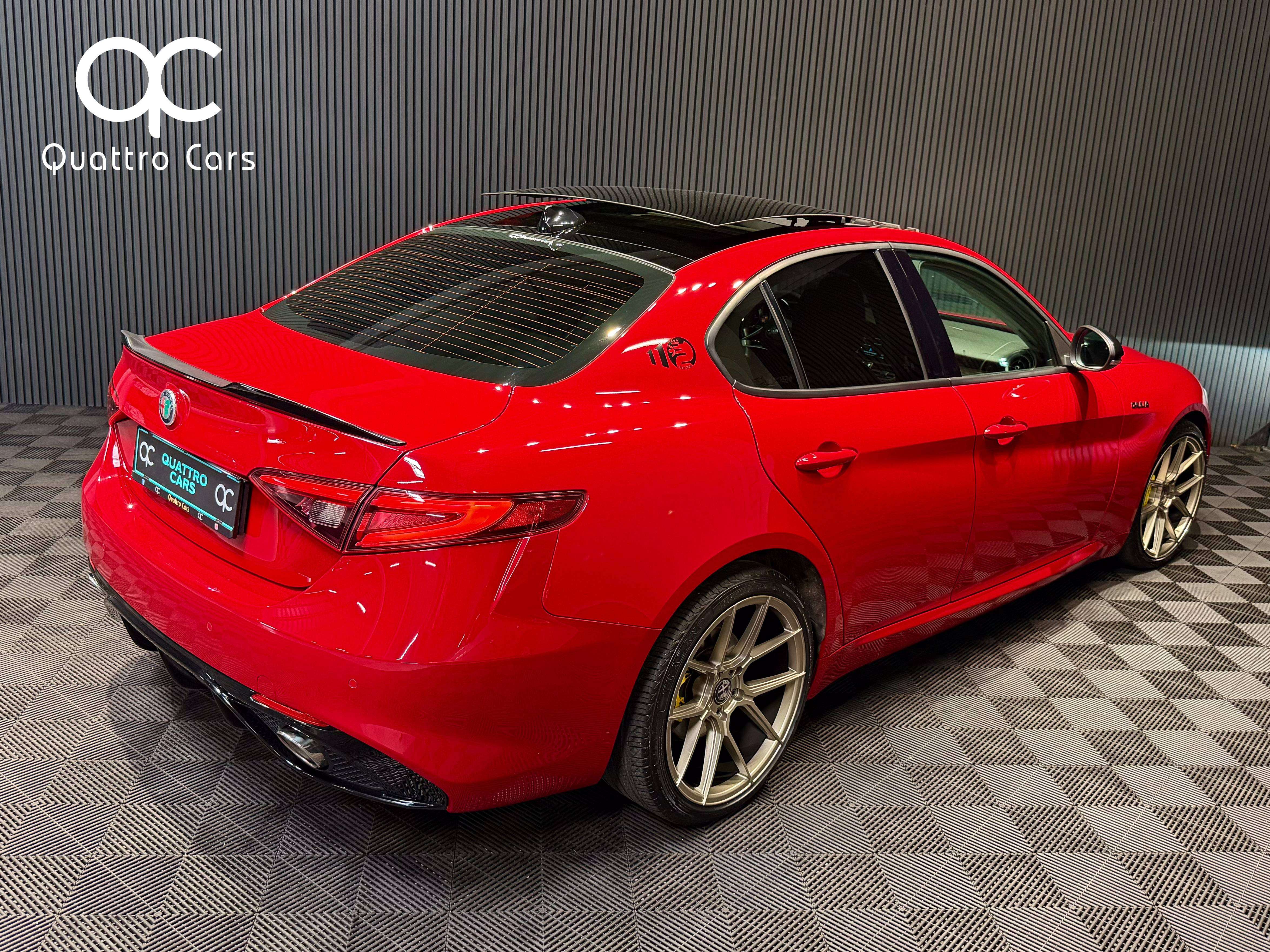 Alfa Romeo Giulia 2.2 JTDm - Look unique - Toit ouvrant - Cuir