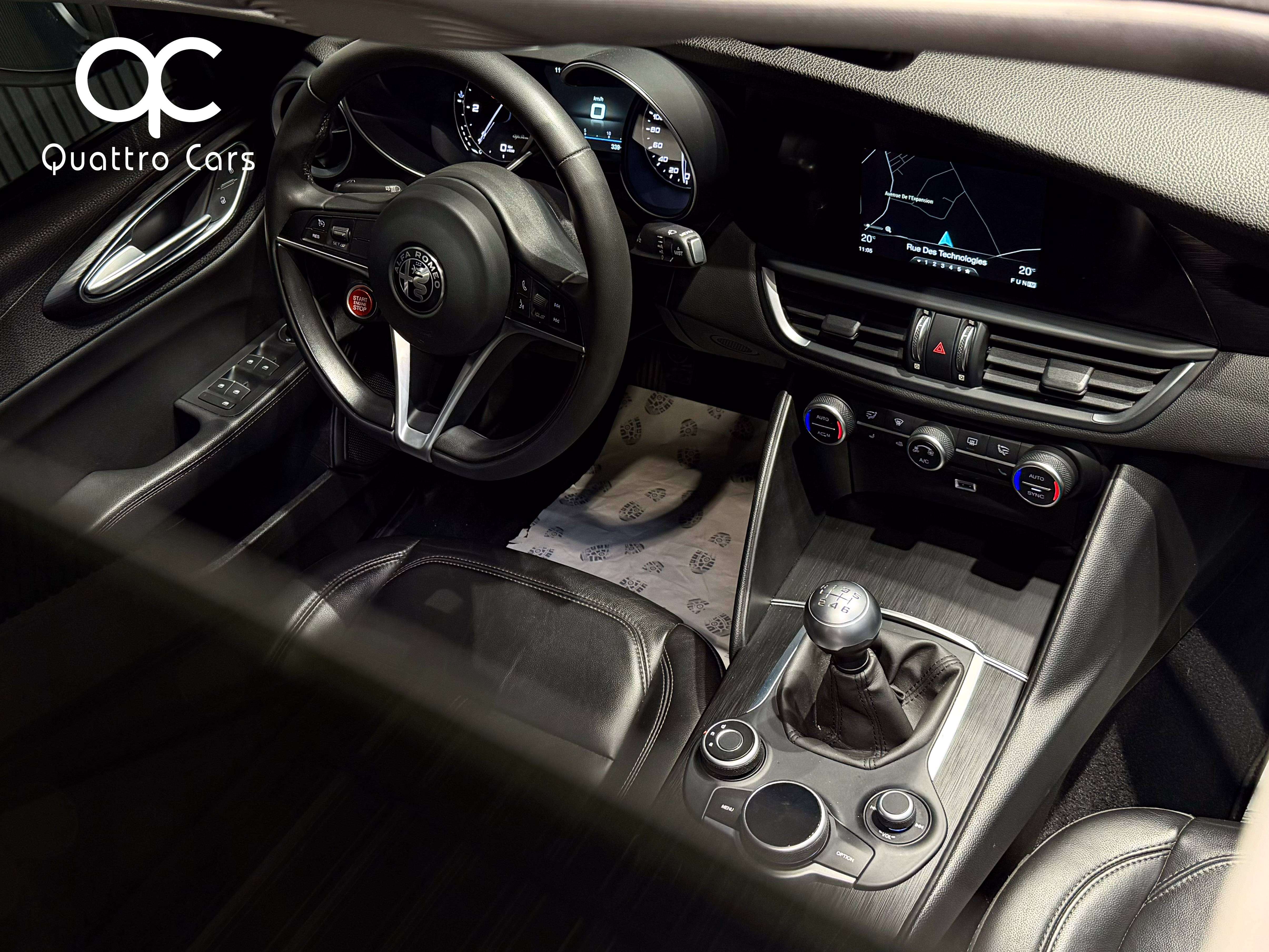 Alfa Romeo Giulia 2.2 JTDm - Look unique - Toit ouvrant - Cuir