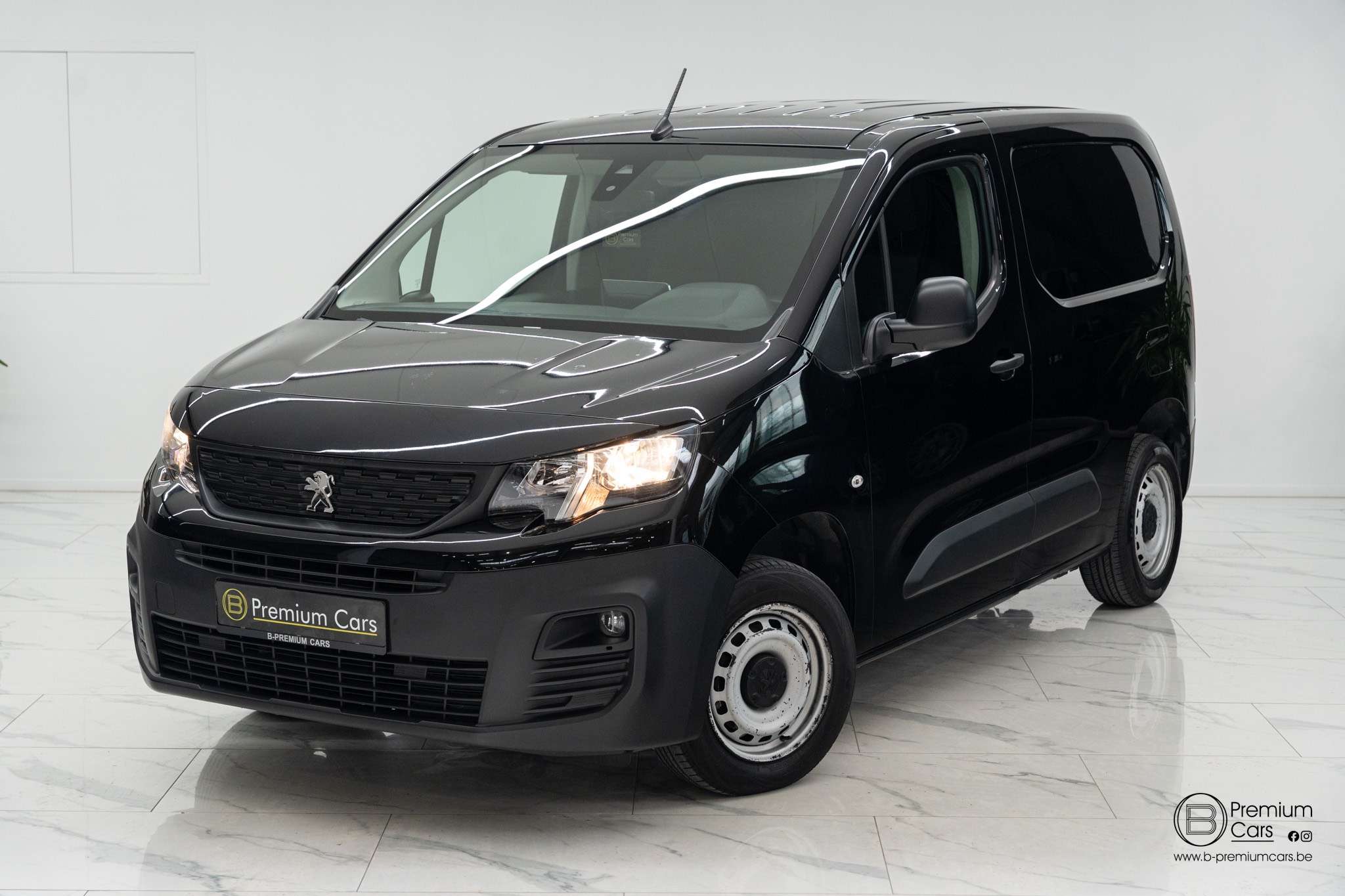 Peugeot Partner 1.5 HDI! Airco, cruise! Lichte vracht! Nieuw!