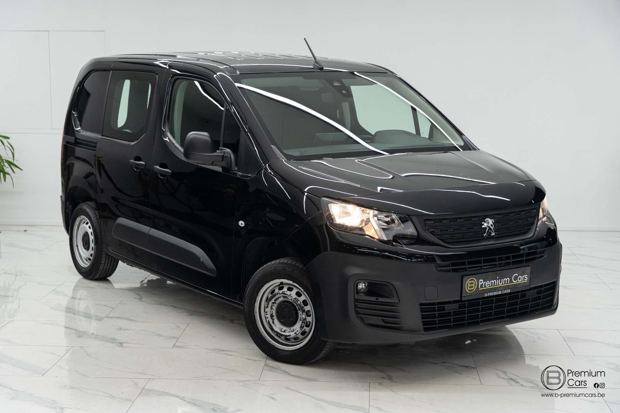 Peugeot Partner 1.5 HDI! Airco, cruise! Lichte vracht! Nieuw!