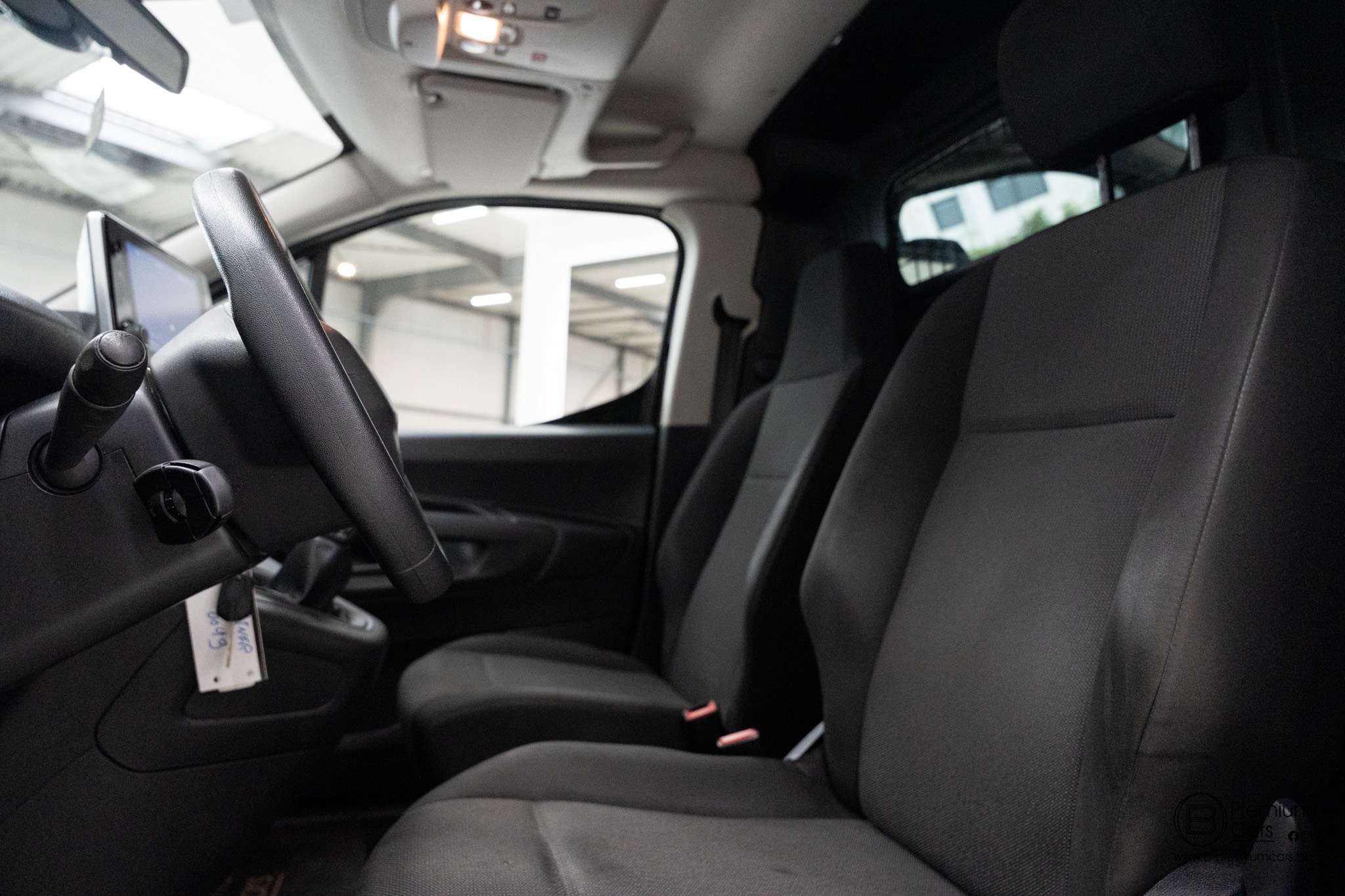 Peugeot Partner 1.5 HDI! Airco, cruise! Lichte vracht! Nieuw!