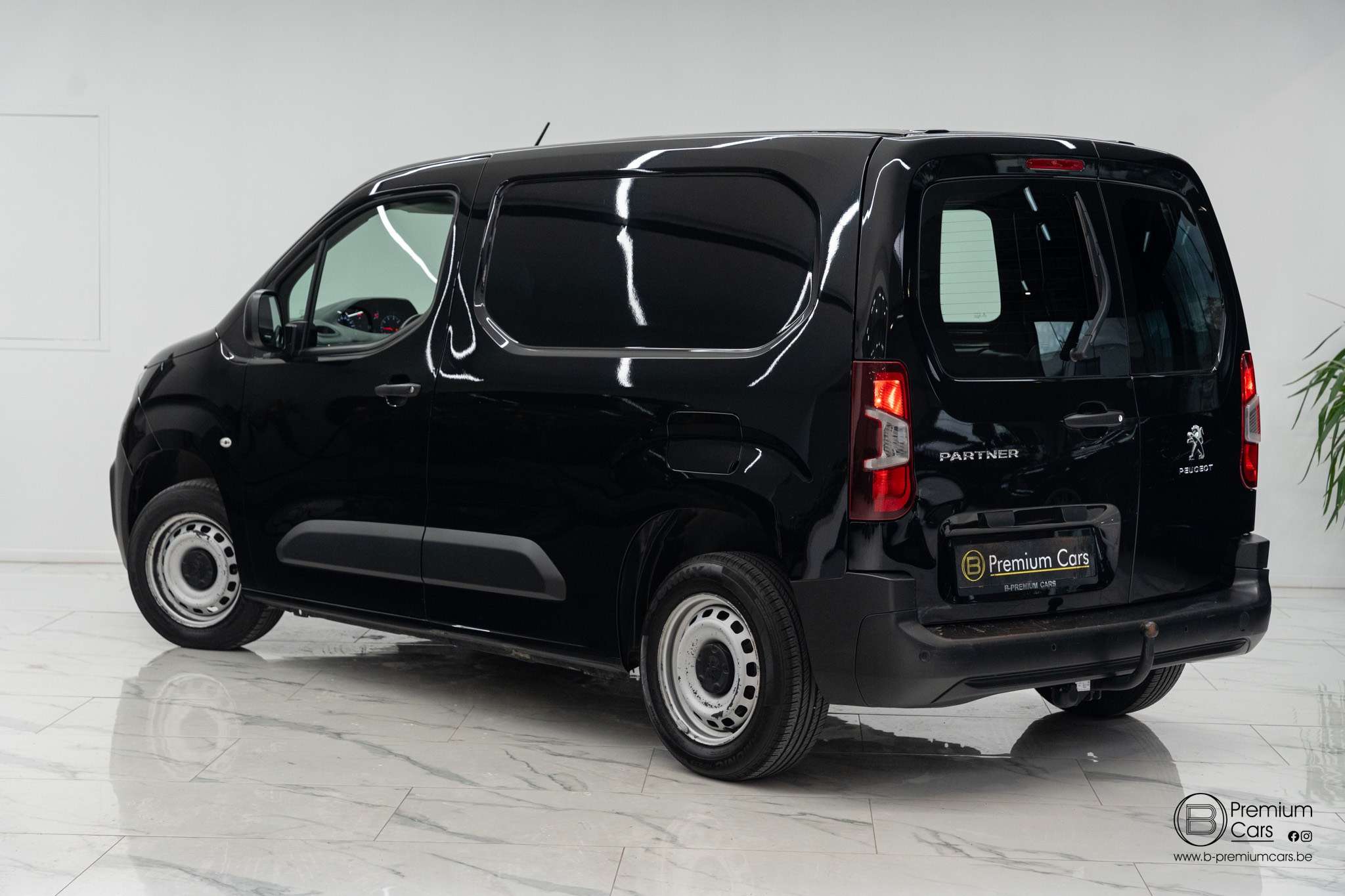 Peugeot Partner 1.5 HDI! Airco, cruise! Lichte vracht! Nieuw!