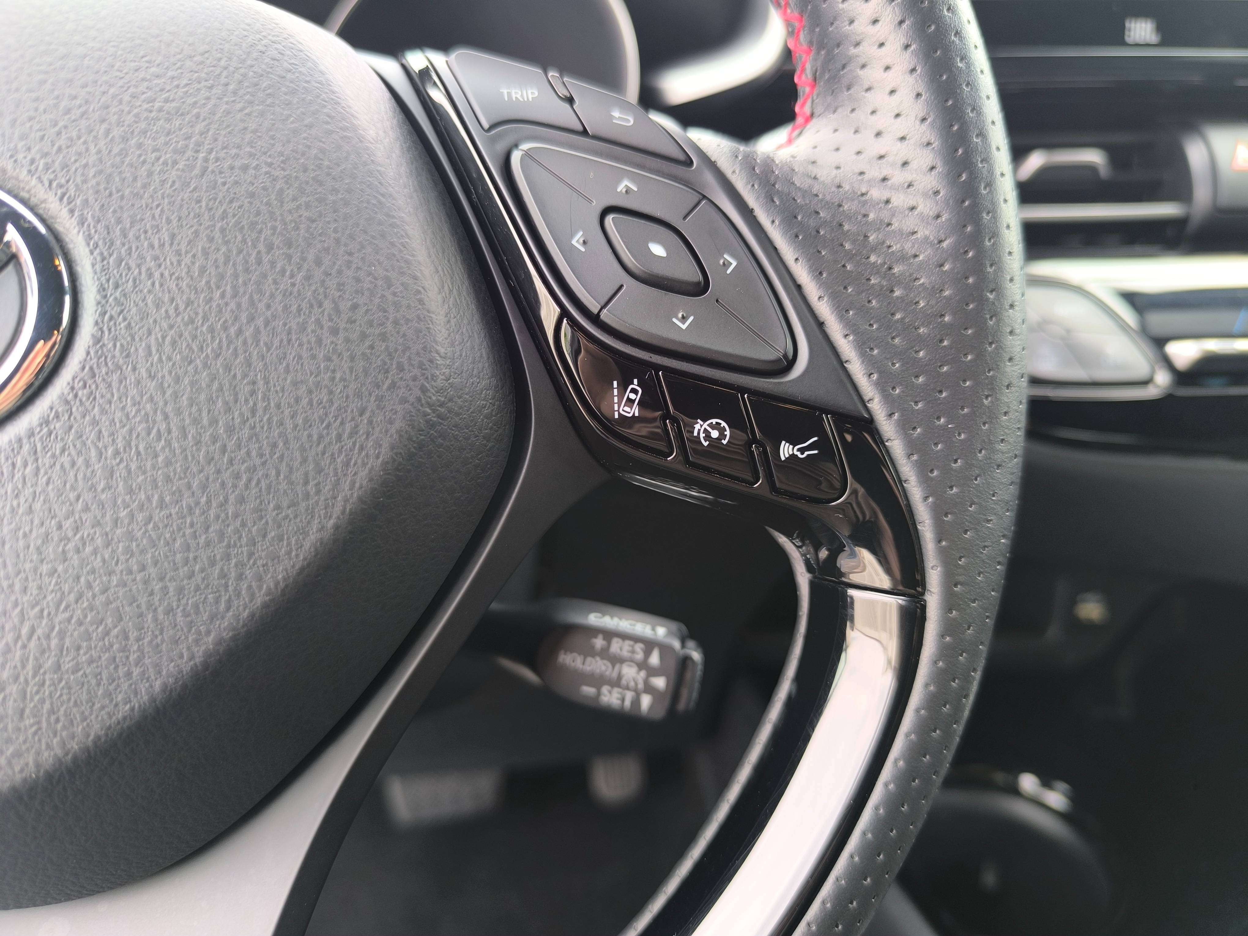 Toyota C-HR Hybrid 2.0 i VVT-i GR Sport E-CVT 152CV GPS  SONO