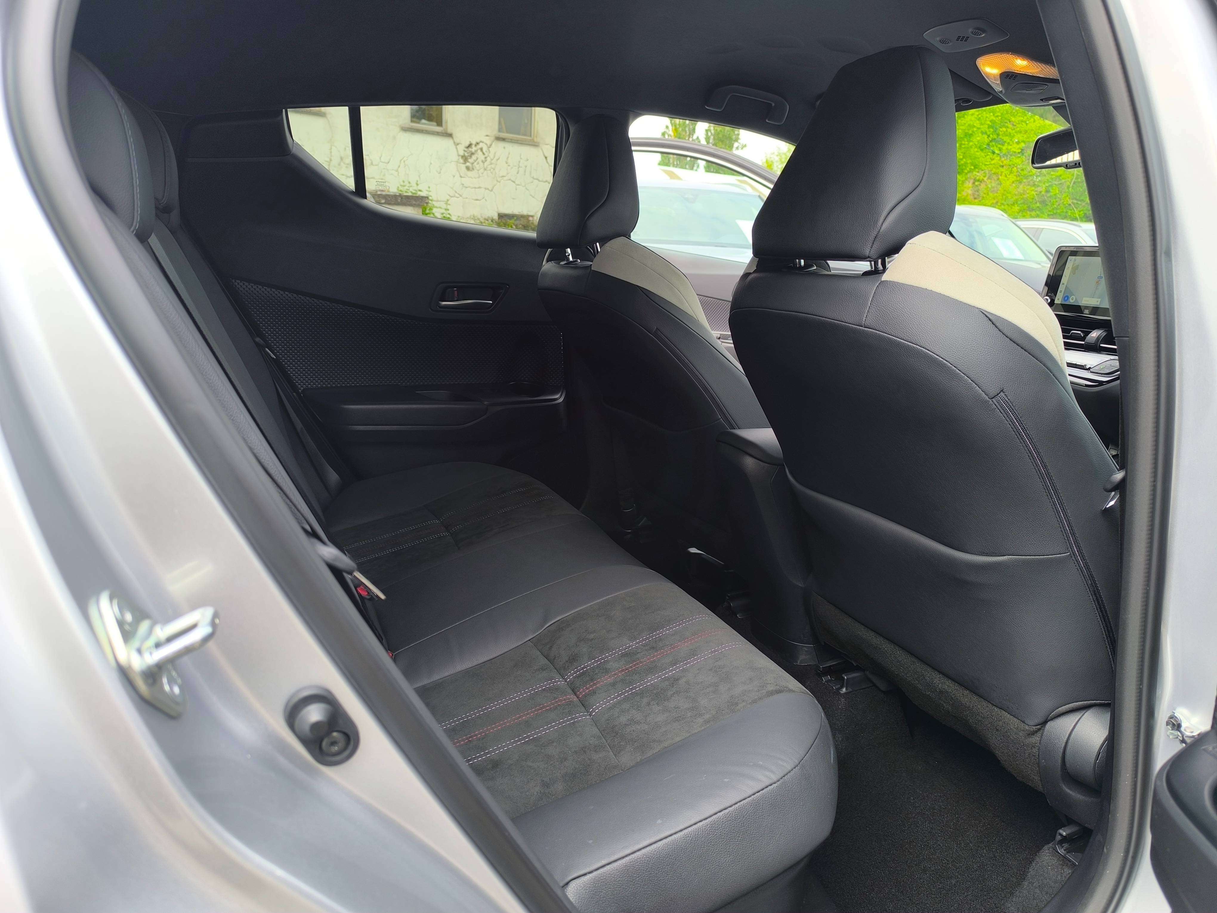 Toyota C-HR Hybrid 2.0 i VVT-i GR Sport E-CVT 152CV GPS  SONO