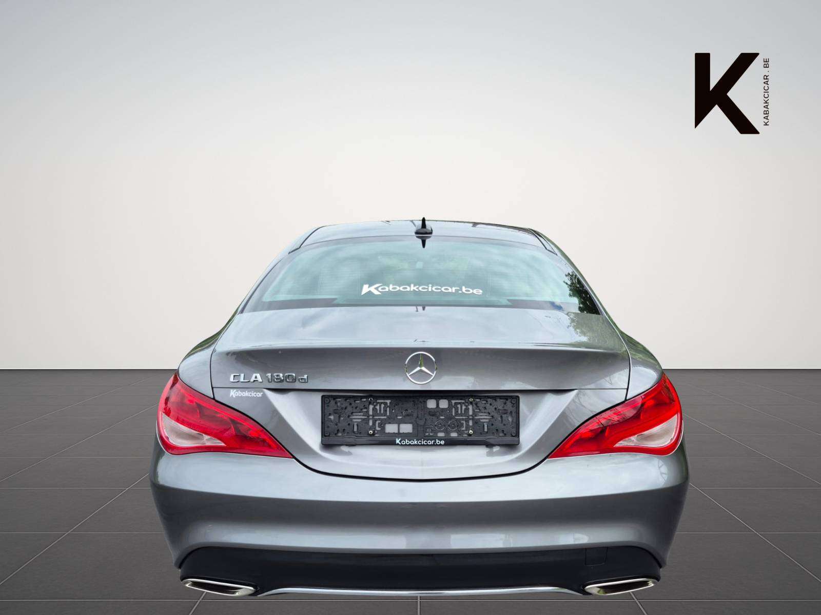 Mercedes-Benz CLA 180 d Business Solution - Faible consommation et Fiable - Garantie 12 Mois - Disponible rapidement - Zone LEZ Ok