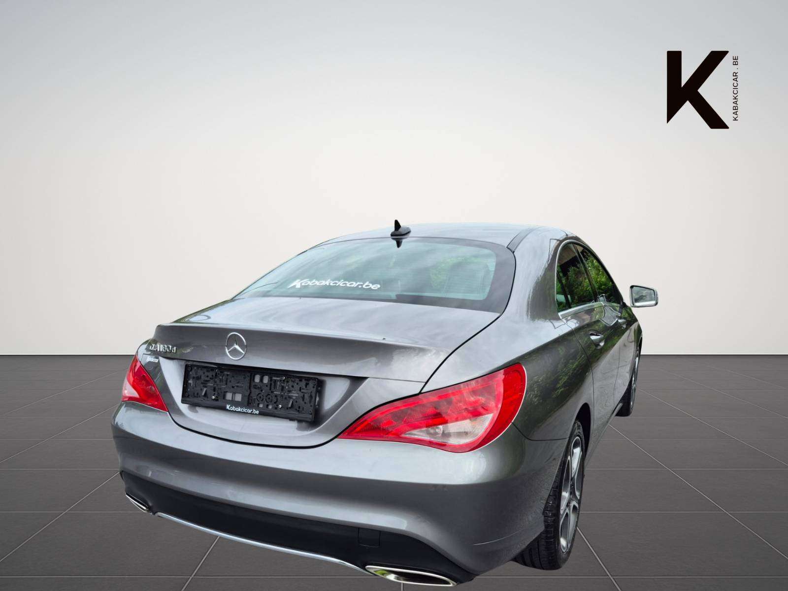 Mercedes-Benz CLA 180 d Business Solution - Faible consommation et Fiable - Garantie 12 Mois - Disponible rapidement - Zone LEZ Ok
