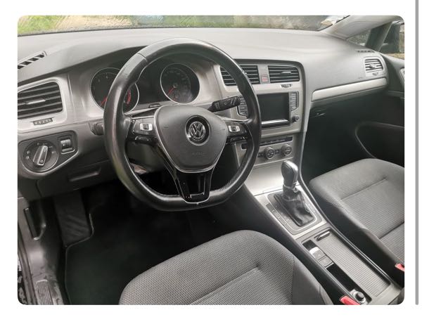 Volkswagen Golf VII 1.2 TSI 105 BLUEMOTION TECHNOLOGY CONFORTLINE DSG7 5P
