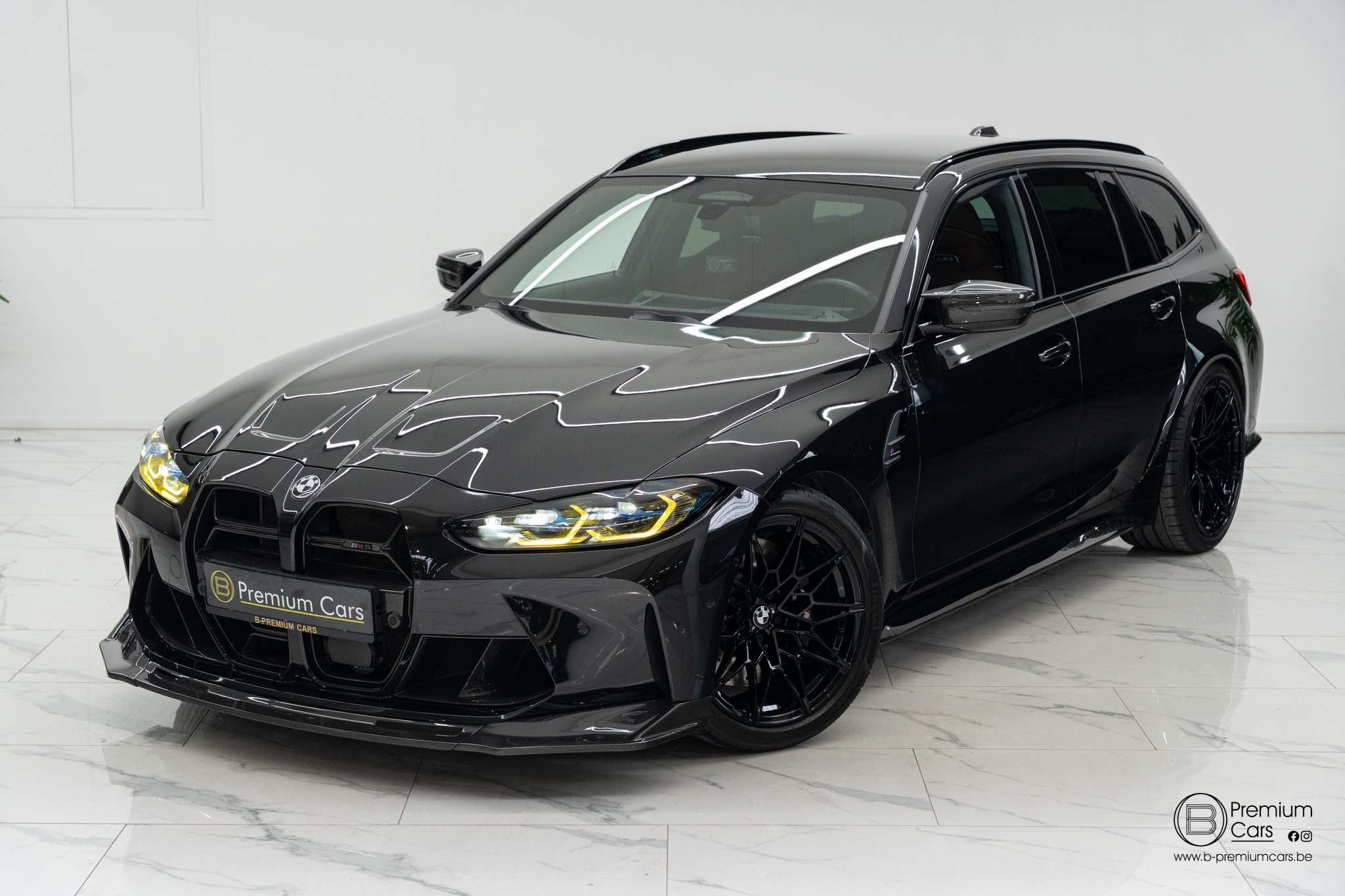BMW M3 Competition Touring! Xdrive! Carbon pack! Lichte Vracht!