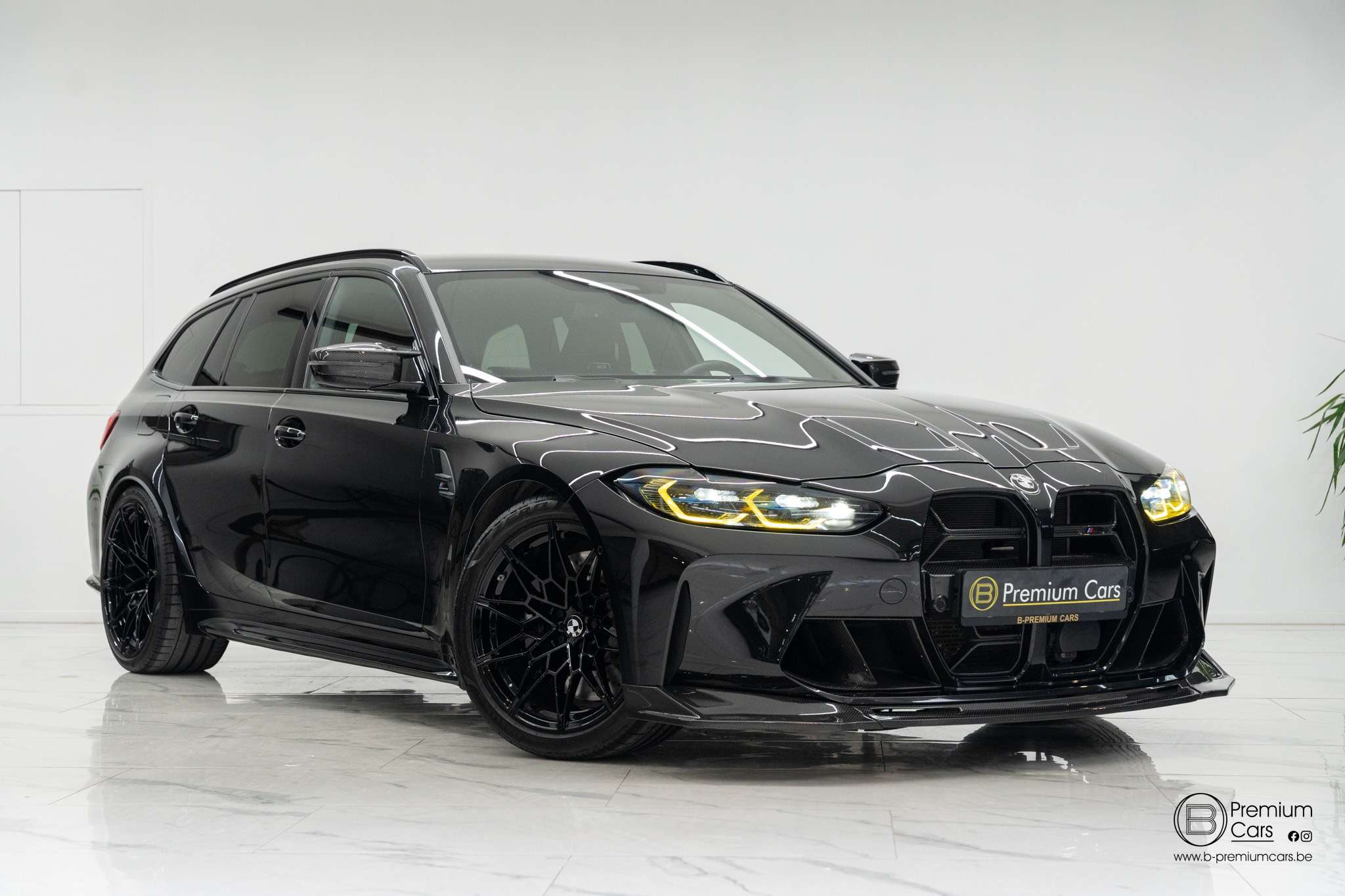 BMW M3 Competition Touring! Xdrive! Carbon pack! Lichte Vracht!