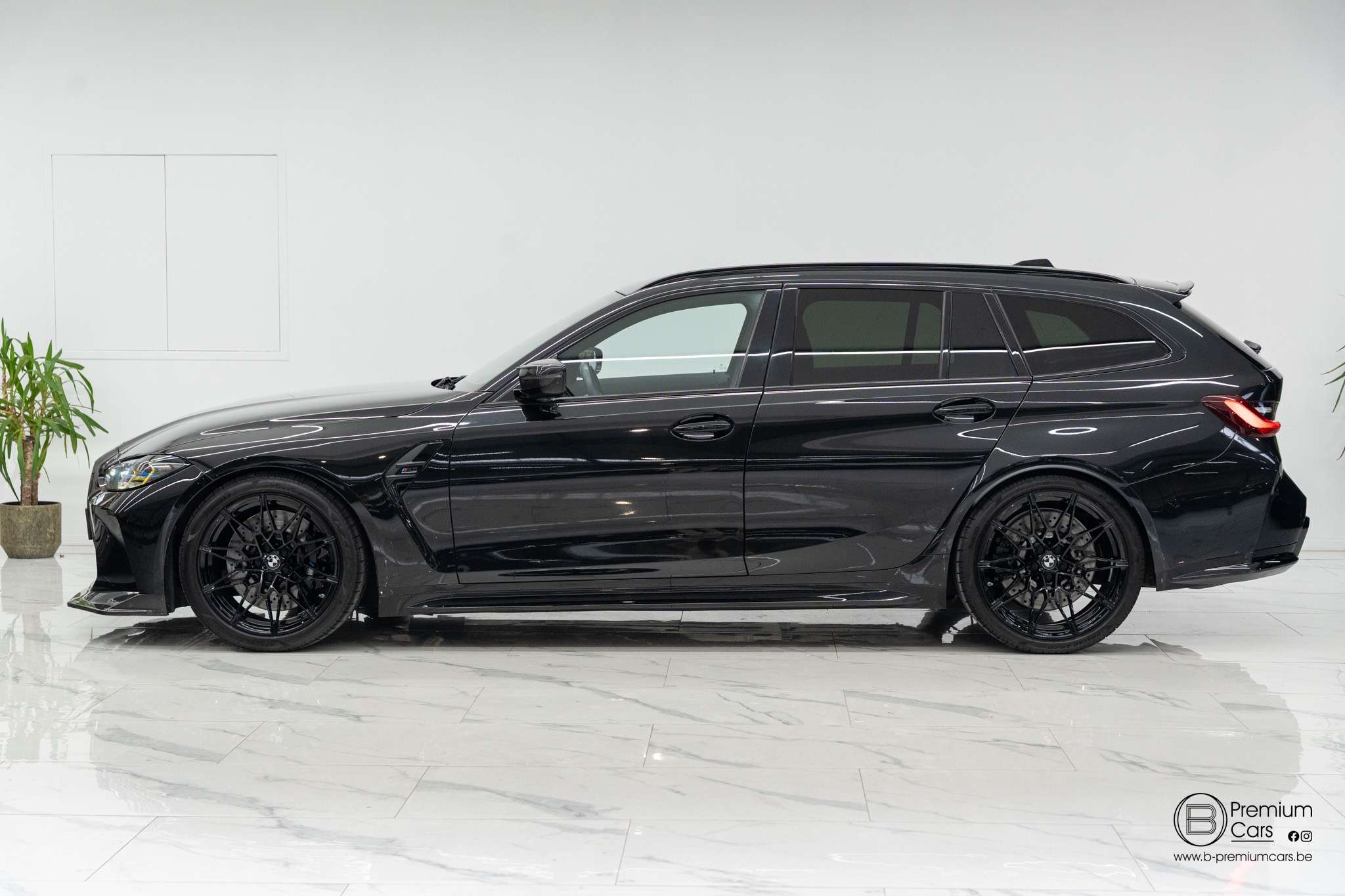 BMW M3 Competition Touring! Xdrive! Carbon pack! Lichte Vracht!