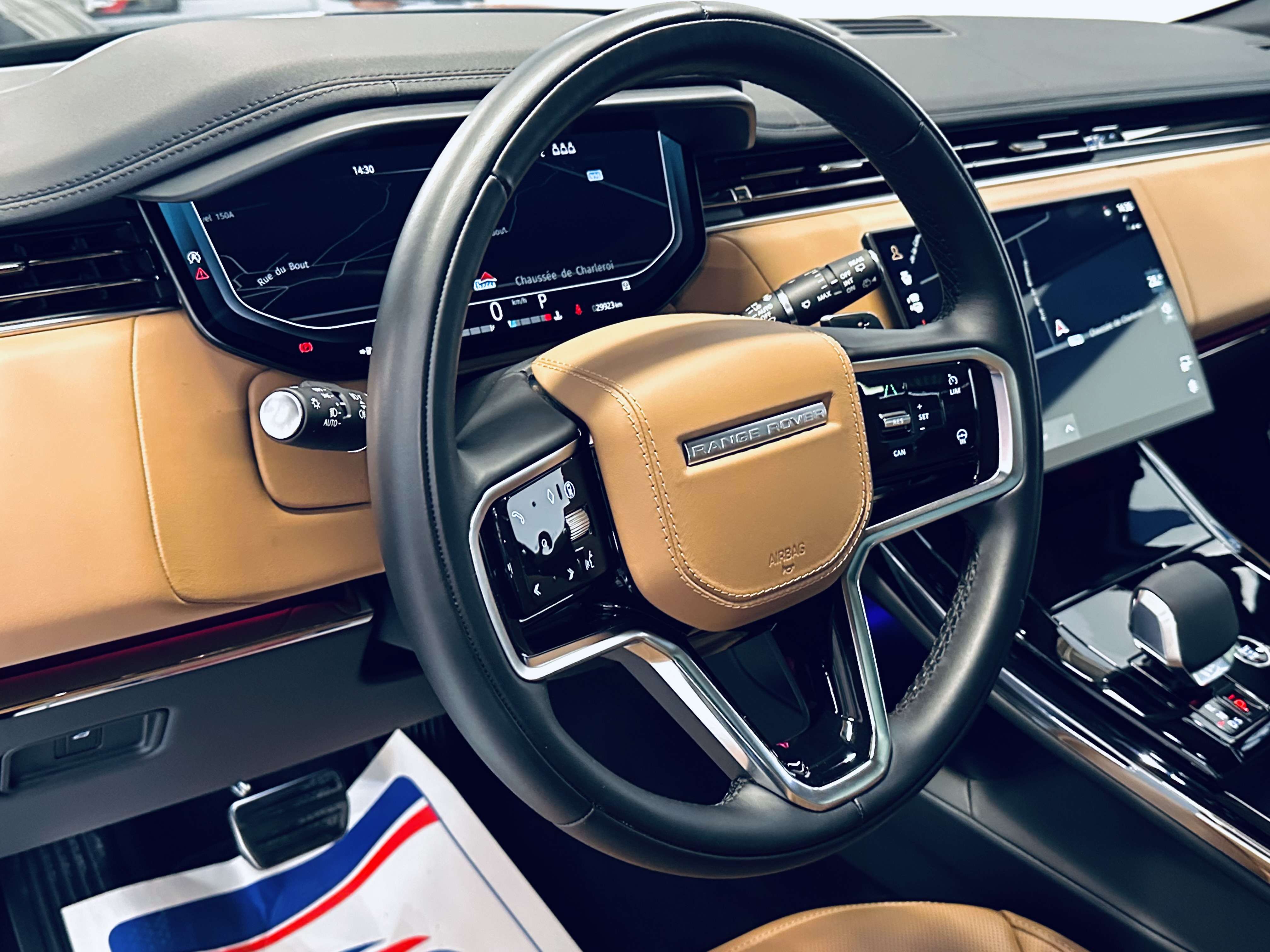Land Rover Range Rover Sport 250d R-DYNAMIC 3.0 S TOIT PANO CUIR BRUN FULL OPT. GARANTIE 2030