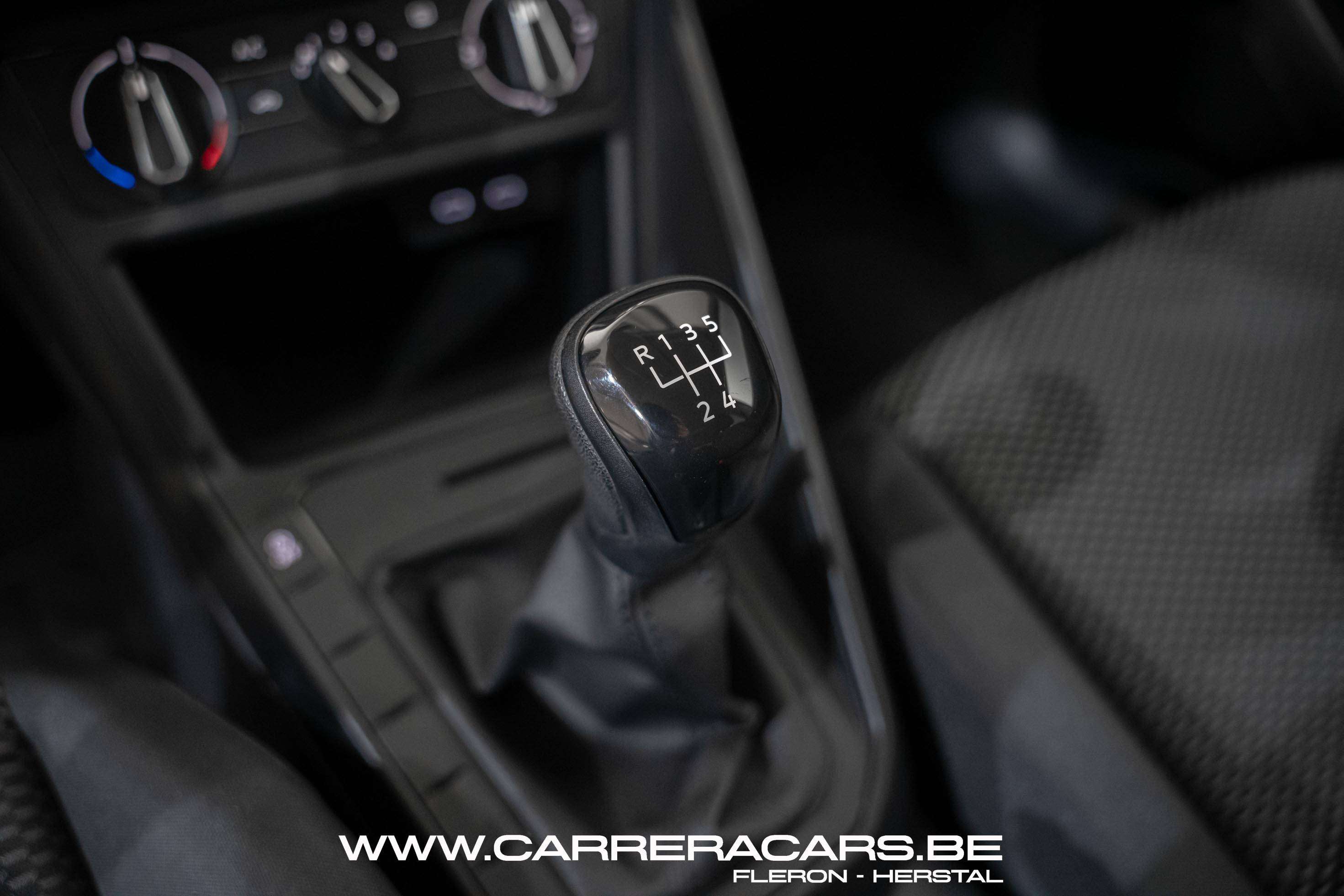 Volkswagen Polo 1.0i R-Line*|CRUISE*AIRCO*GARANTIE 12 MOIS*17"|
