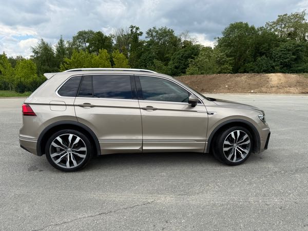 Volkswagen Tiguan II (2) 2.0 TDI 150 R-LINE 4MOTION DSG7