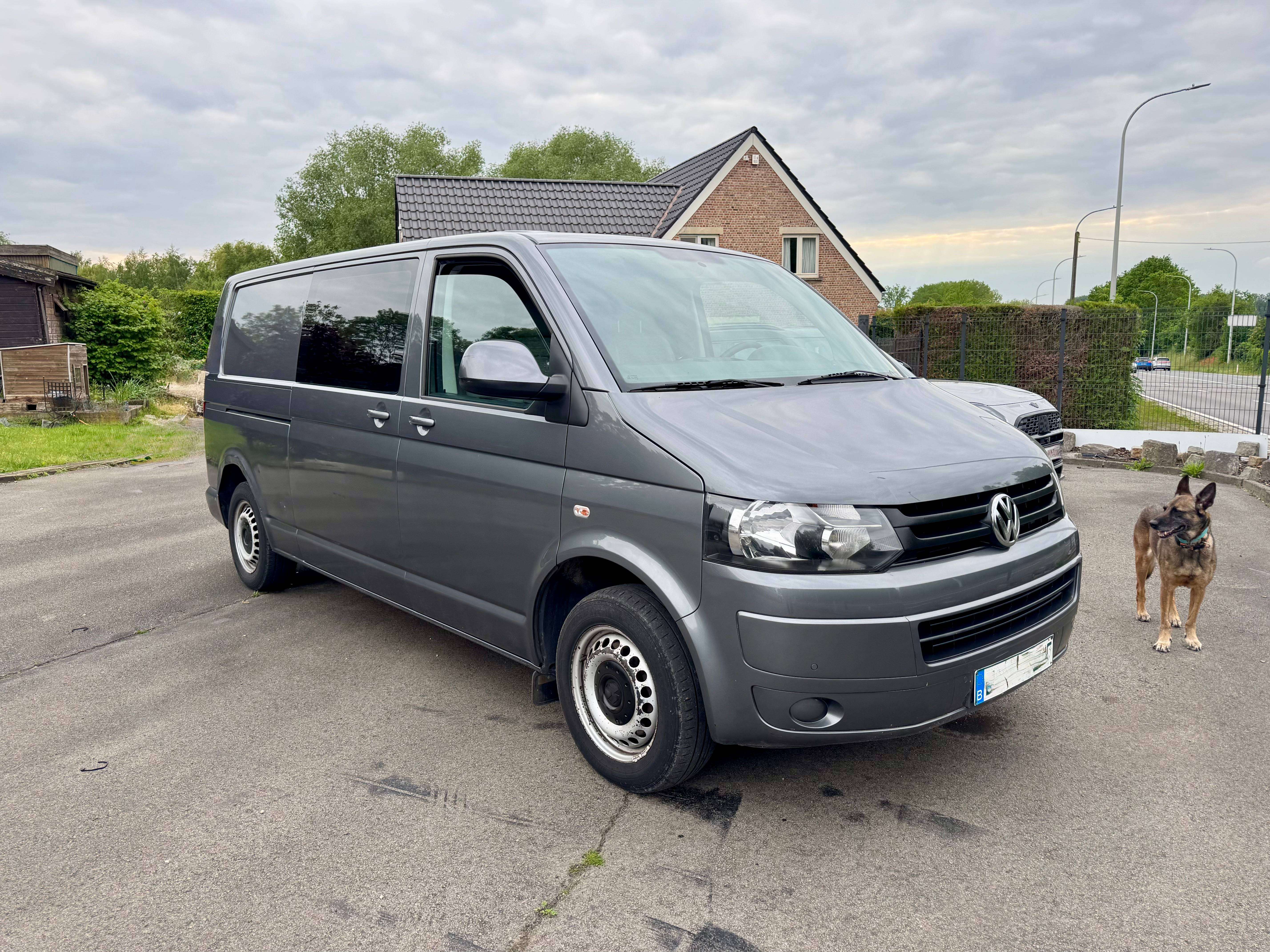 Volkswagen T5 Transporter 2.0 TDi 72000 km car-pass ctte / corbillard 2/3 pl