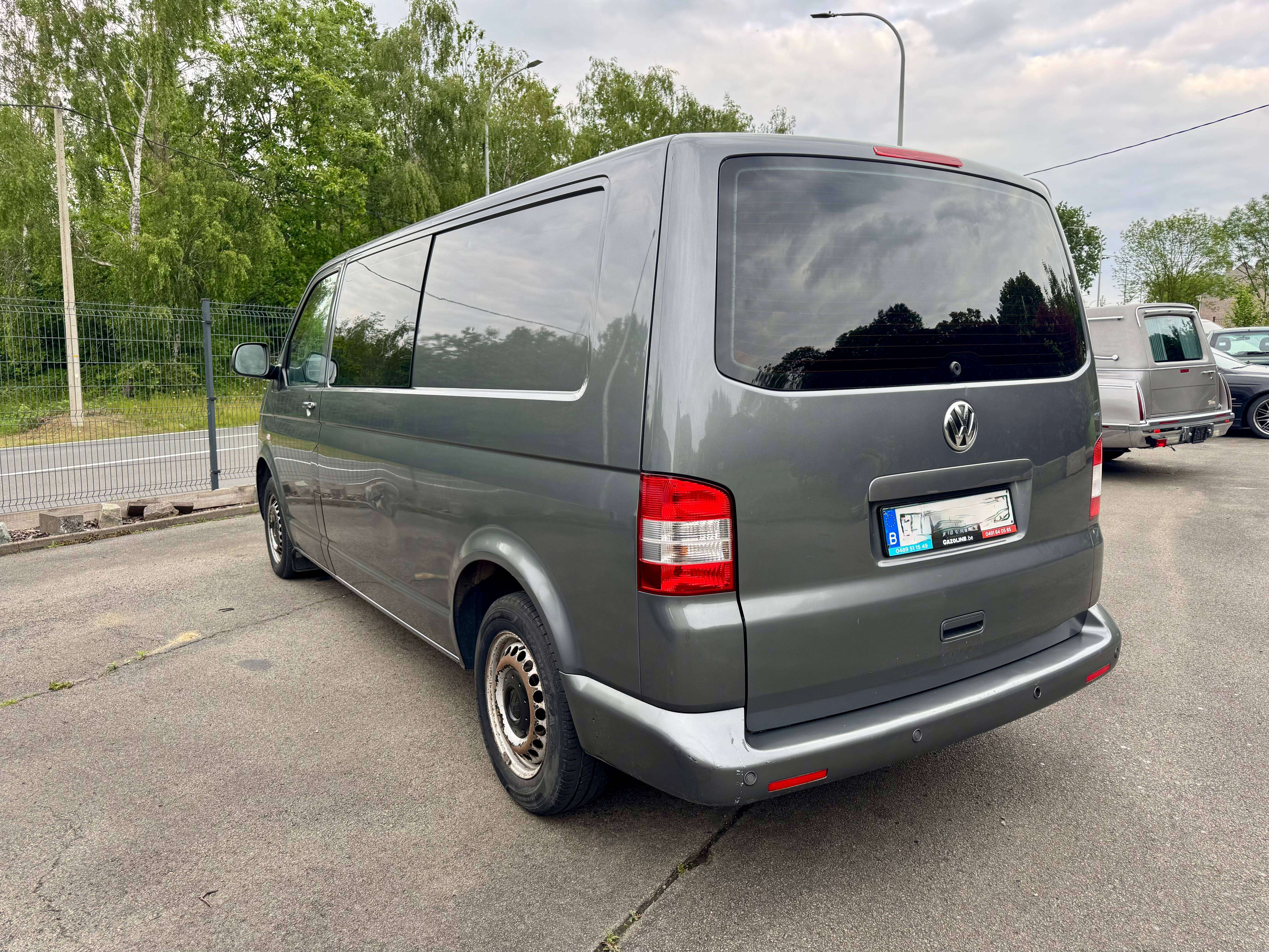 Volkswagen T5 Transporter 2.0 TDi 72000 km car-pass ctte / corbillard 2/3 pl
