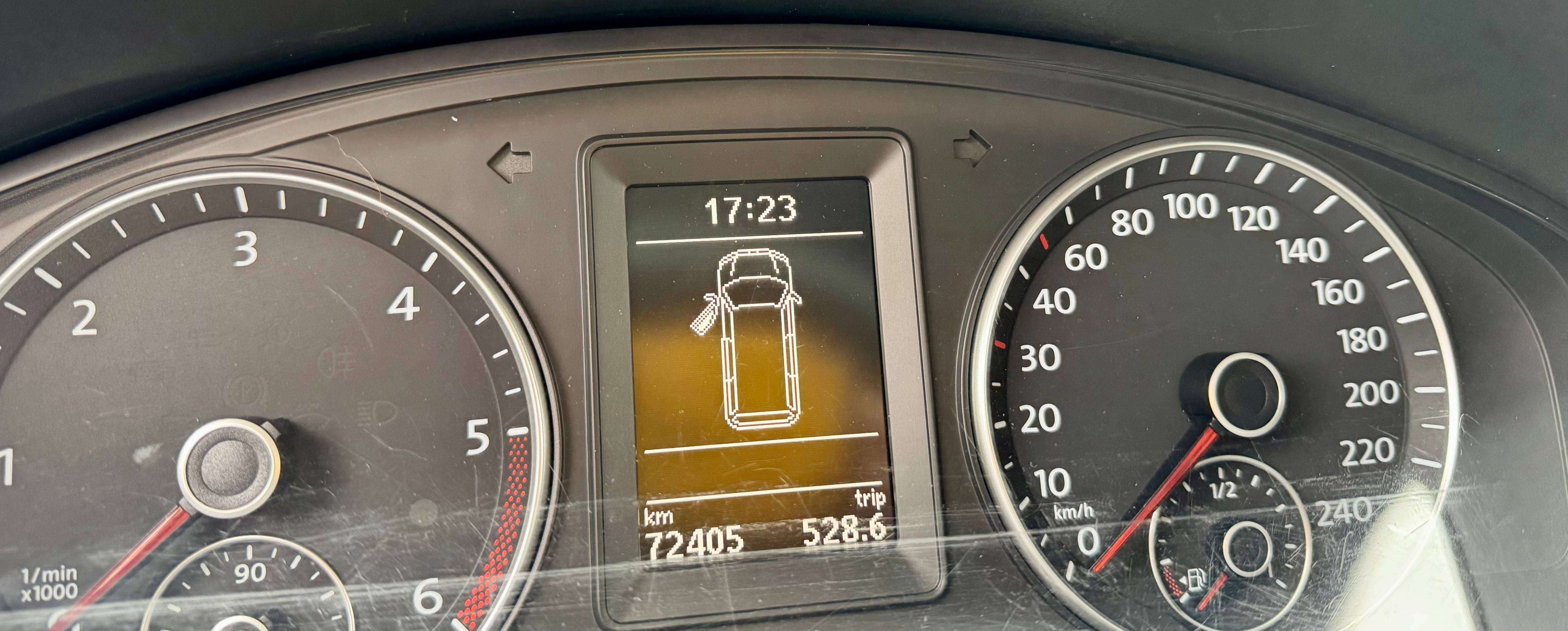 Volkswagen T5 Transporter 2.0 TDi 72000 km car-pass ctte / corbillard 2/3 pl