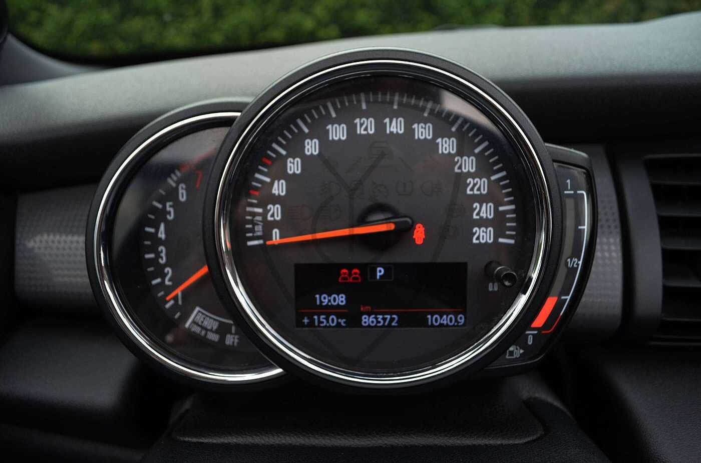 MINI Cooper Cabrio Mini Cabriolet 1.5A Cooper * HARMAN KARDON * SPORT SEATS *