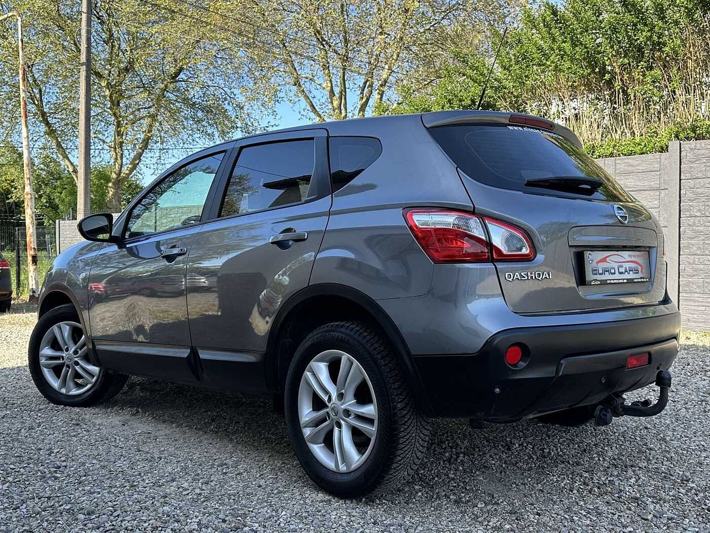 Nissan Qashqai 1.6i 2WD Visia ISS CRUISE/SENSOR/CLIM AUTO/RADIO