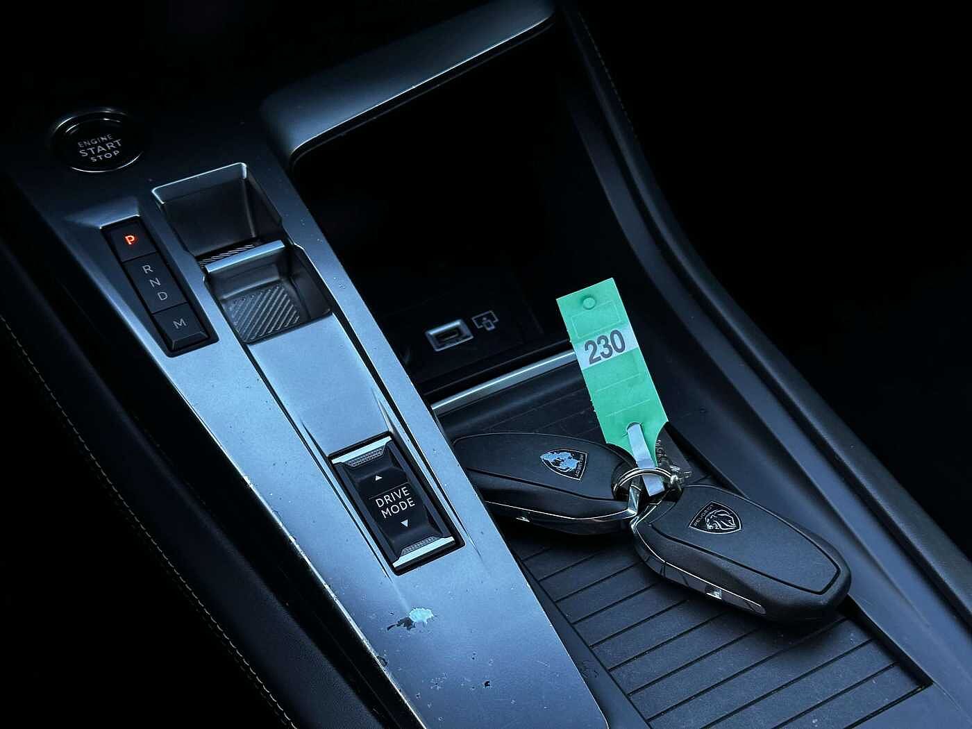 Peugeot 308 SW SW 1.5 BlueHDi GT PACK FULL OPTION// CUIR/ALCANTARA/CAM 360/FULL LED/TOIT OUVRAN