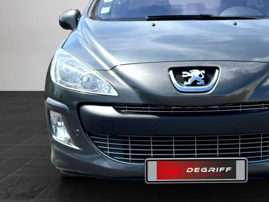 Peugeot 308 2.0 HDi 163ch FAP Féline A