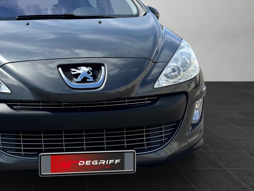 Peugeot 308 2.0 HDi 163ch FAP Féline A