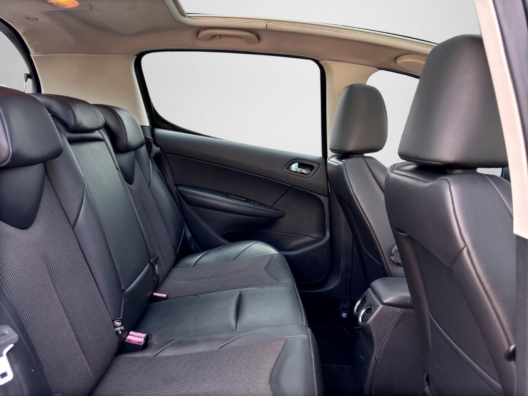 Peugeot 308 2.0 HDi 163ch FAP Féline A