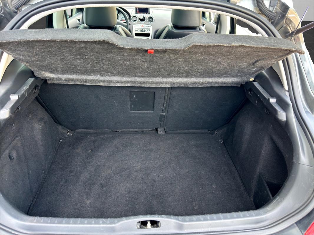Peugeot 308 2.0 HDi 163ch FAP Féline A