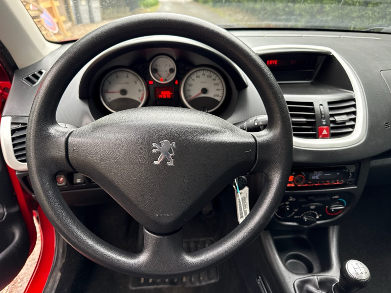 Peugeot 206 + 1.4 ESS 75CH * 12/2010 * TRES BON ETAT * GARANTIE