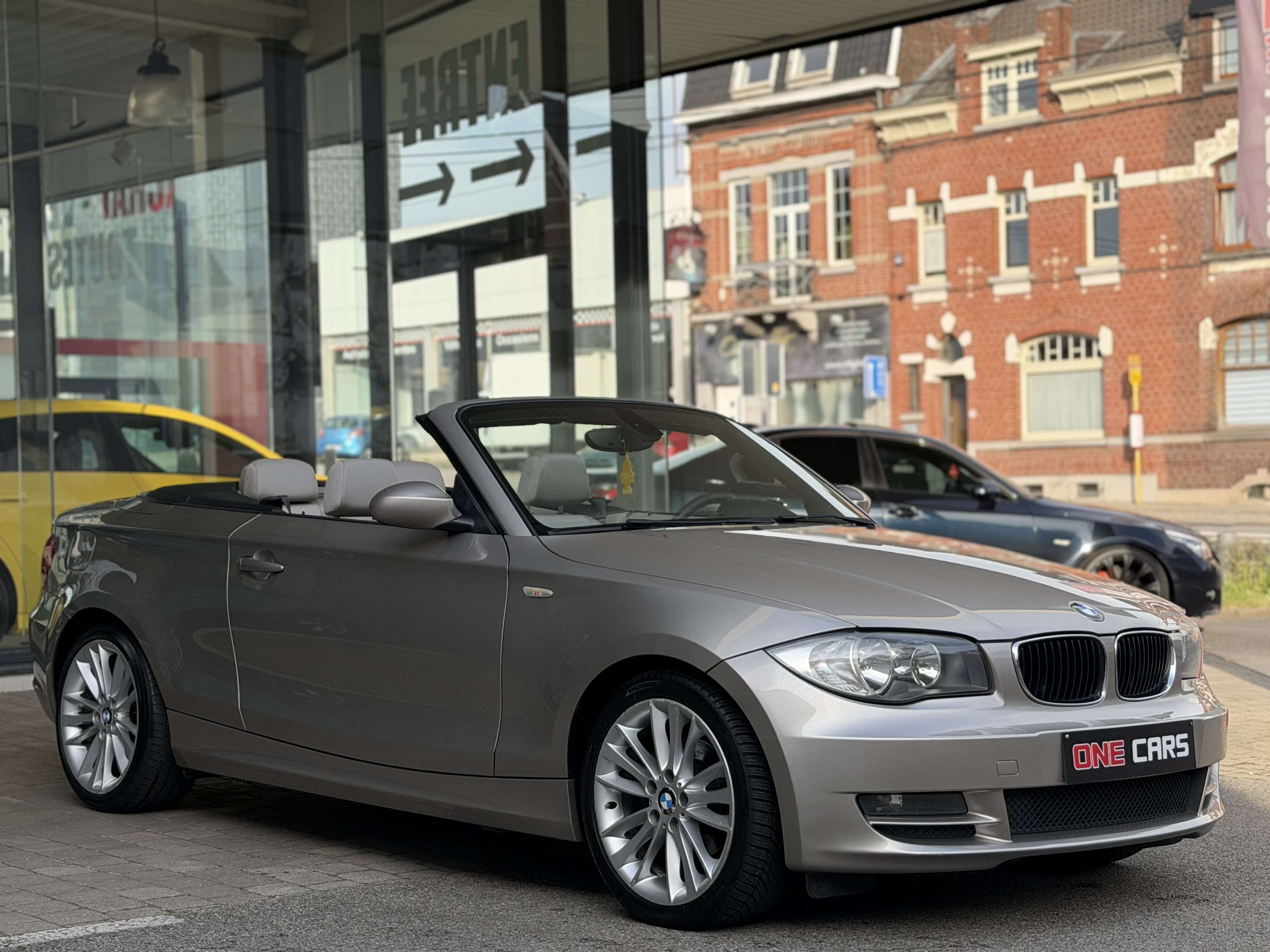 BMW 118 dA 136cv CABRIOLET CLIM-SEMI CUIR-PDC-JA18P-GAR 1AN
