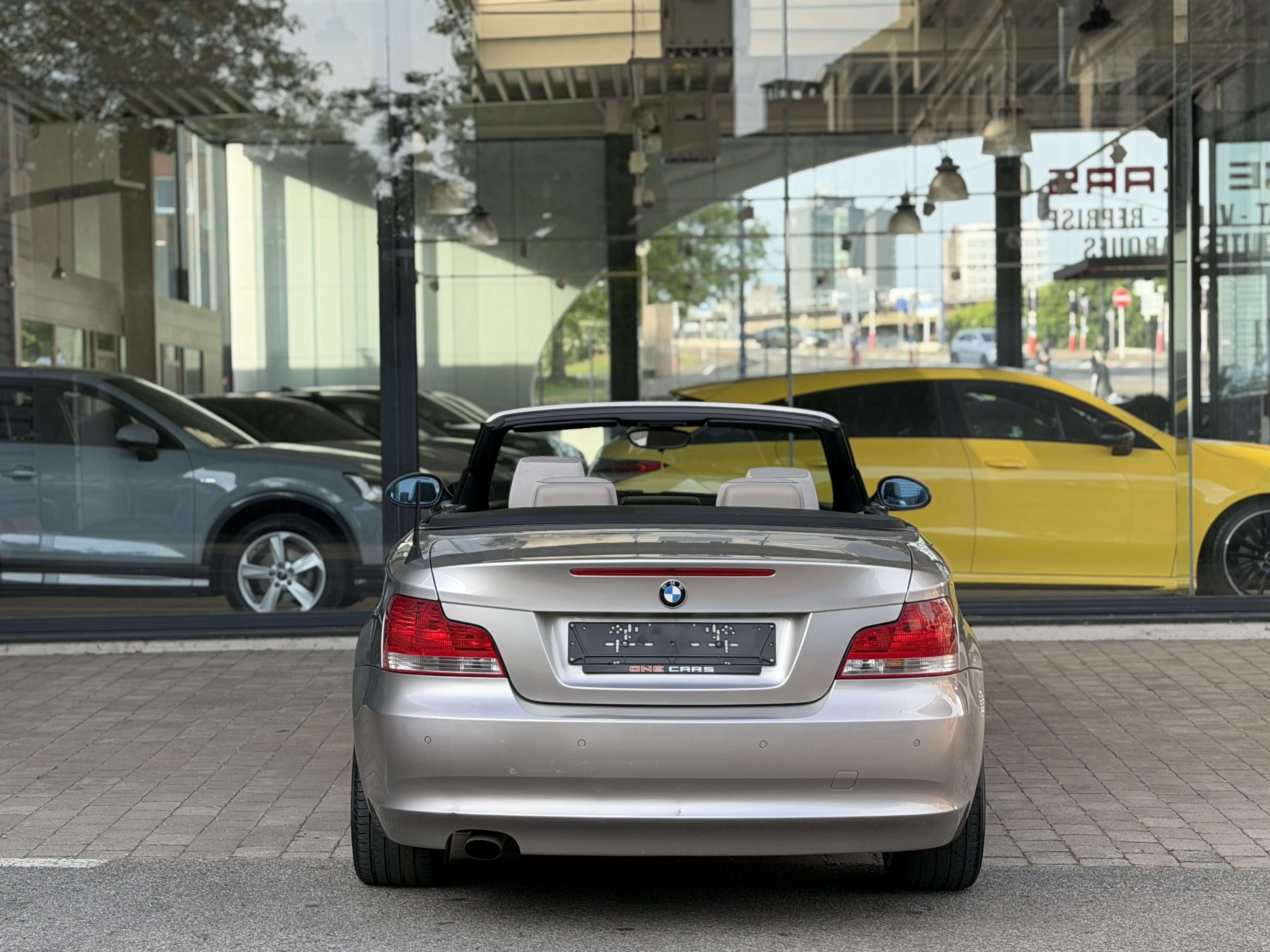 BMW 118 dA 136cv CABRIOLET CLIM-SEMI CUIR-PDC-JA18P-GAR 1AN