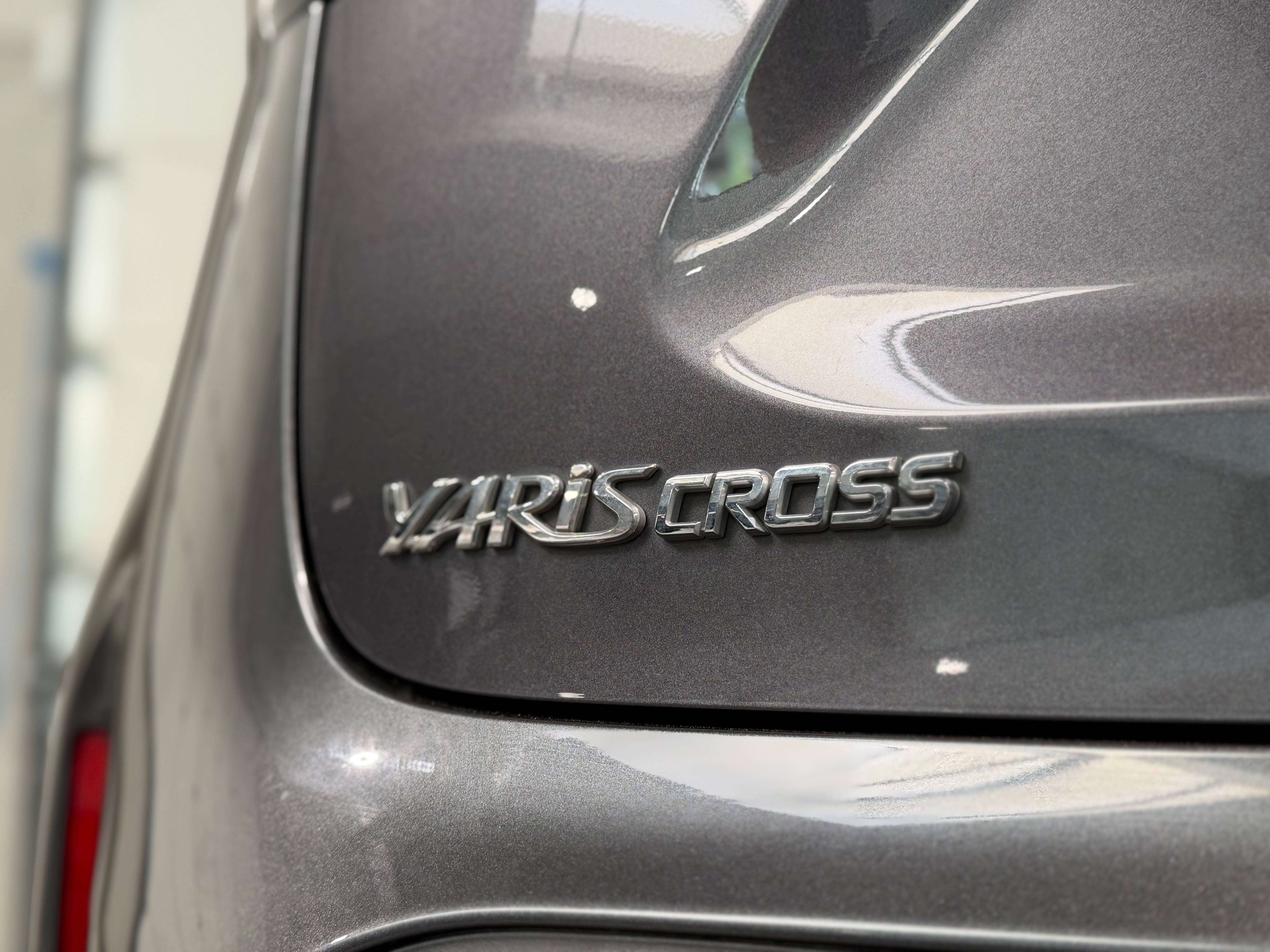 Toyota Yaris Cross Hybrid 1.5i VVT-i Dynamic Plus Bi-Tone E-CVT/CARPLAY/CLIM AUTO/PDC AV+ARR+CAM/GARANTIE TOYOTA 10ANS