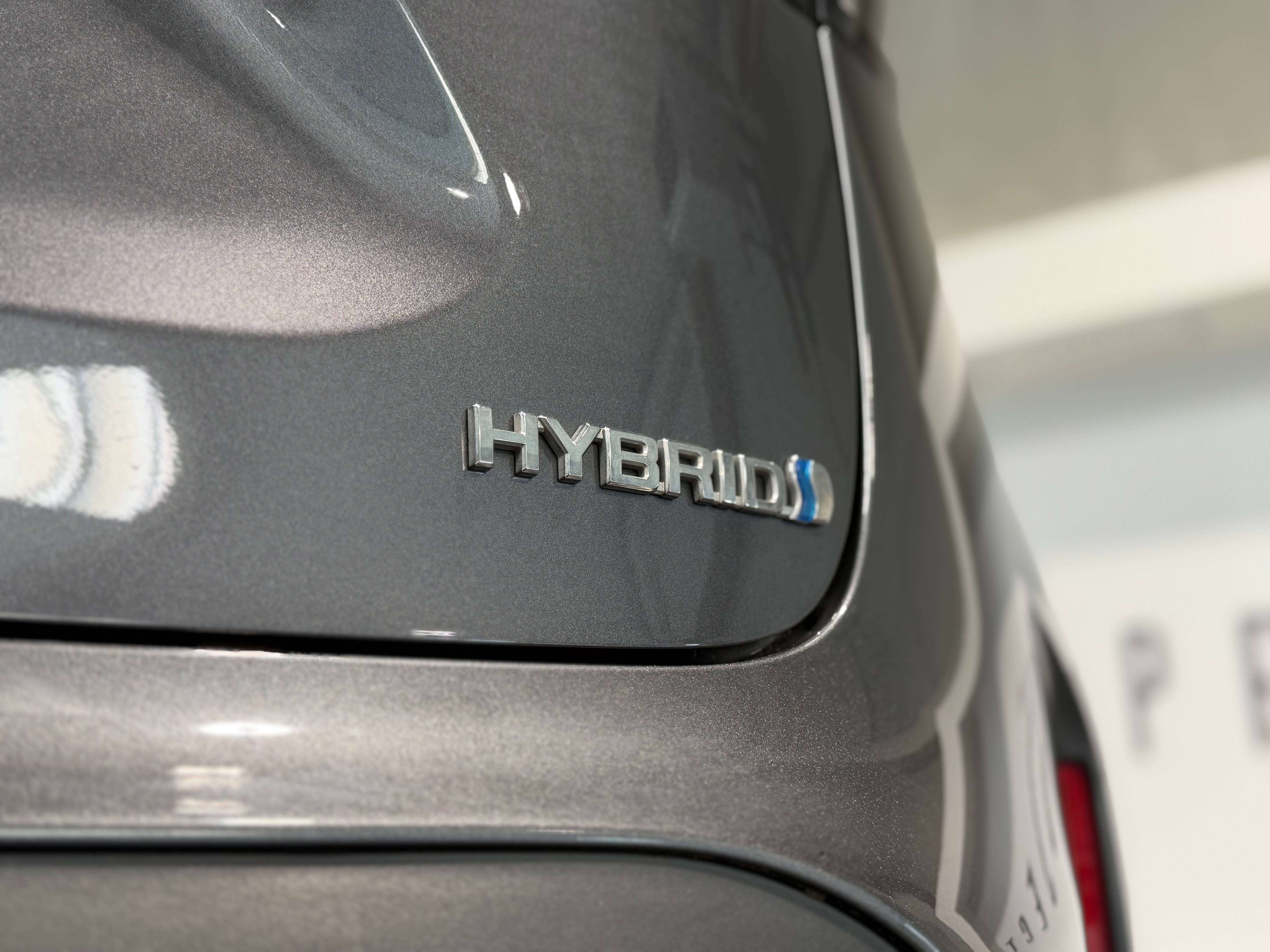 Toyota Yaris Cross Hybrid 1.5i VVT-i Dynamic Plus Bi-Tone E-CVT/CARPLAY/CLIM AUTO/PDC AV+ARR+CAM/GARANTIE TOYOTA 10ANS