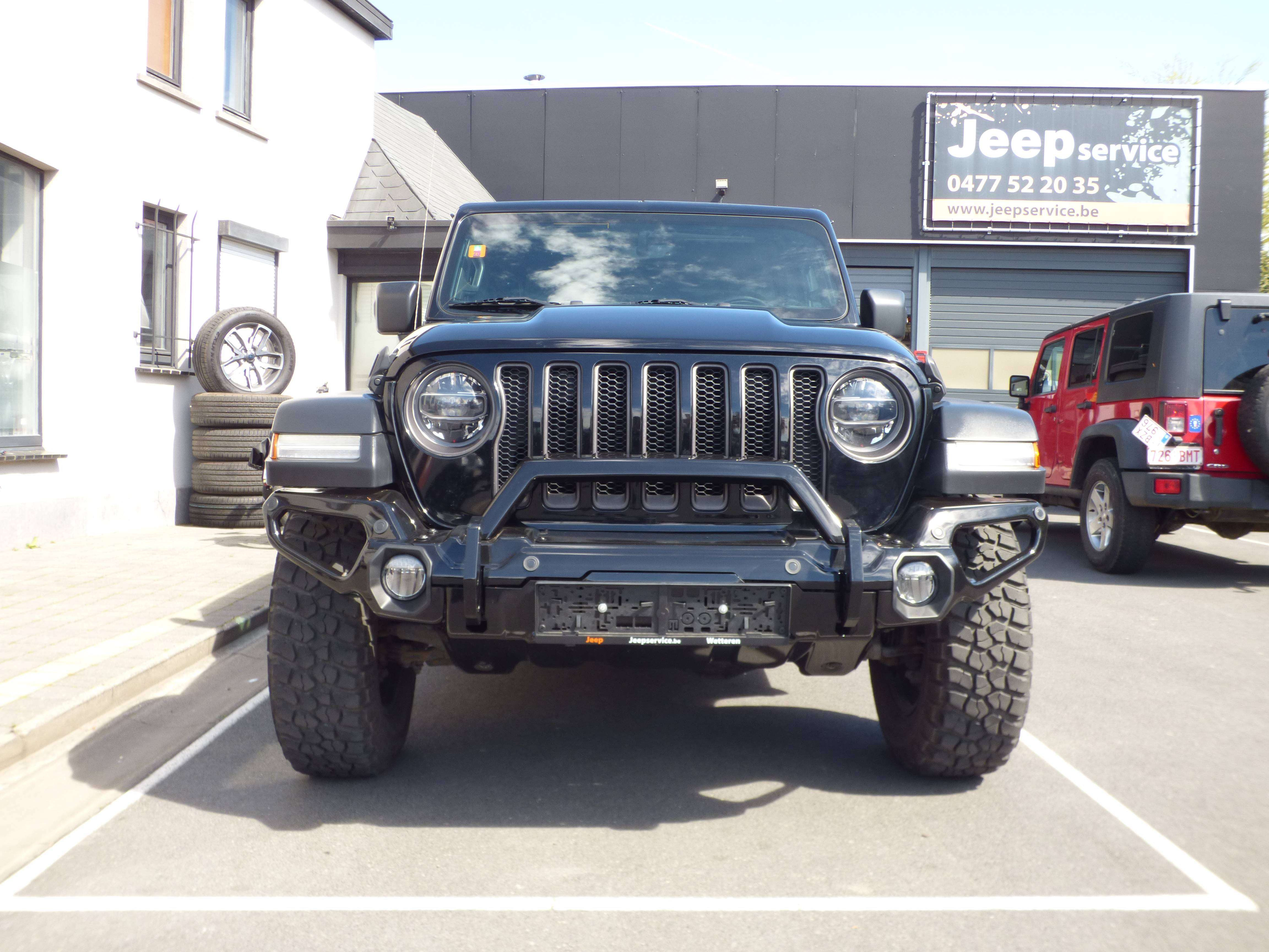 Jeep Wrangler Unlimited Rubcion 2.0 benzine **77000km**