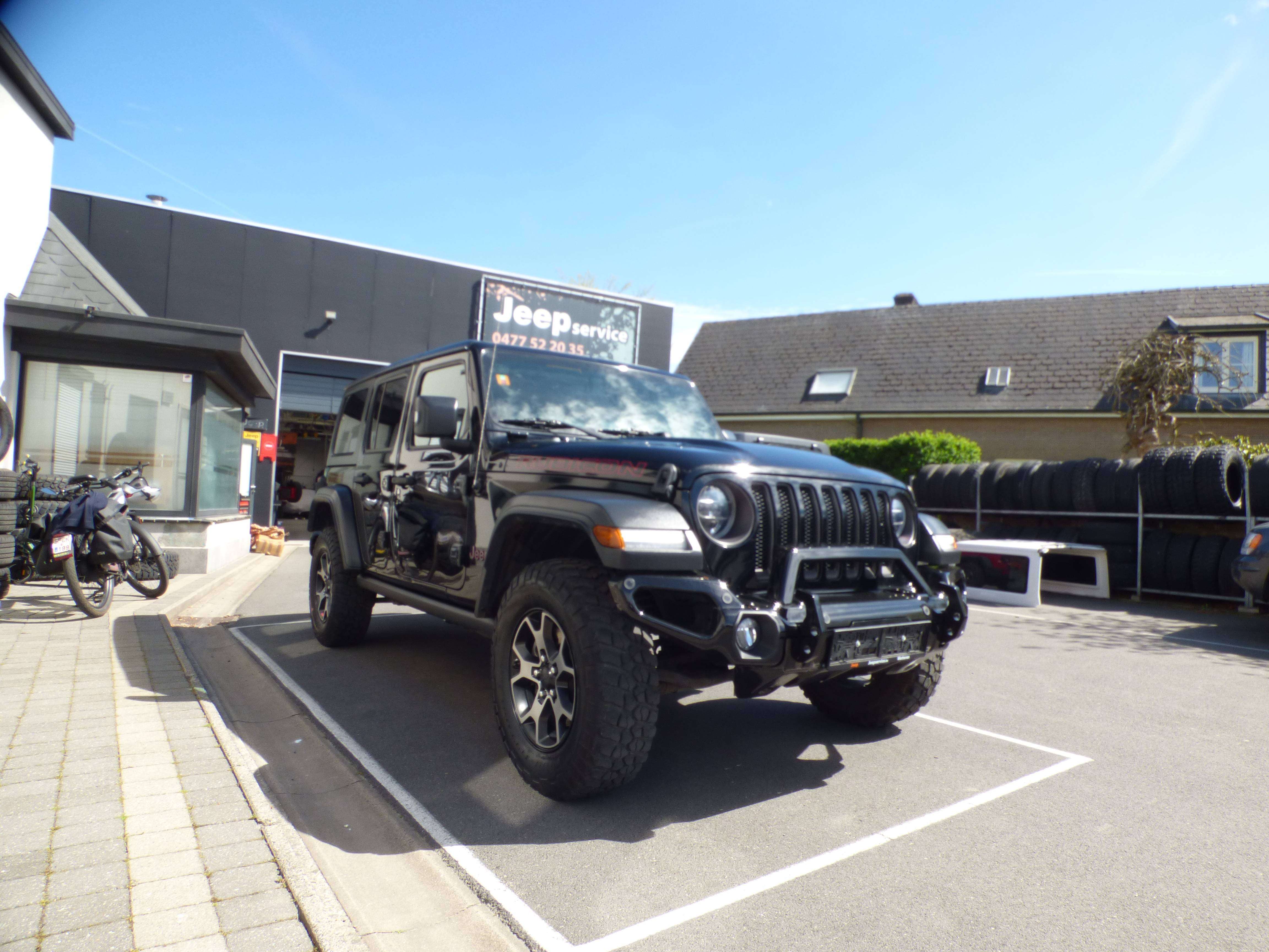 Jeep Wrangler Unlimited Rubcion 2.0 benzine **77000km**