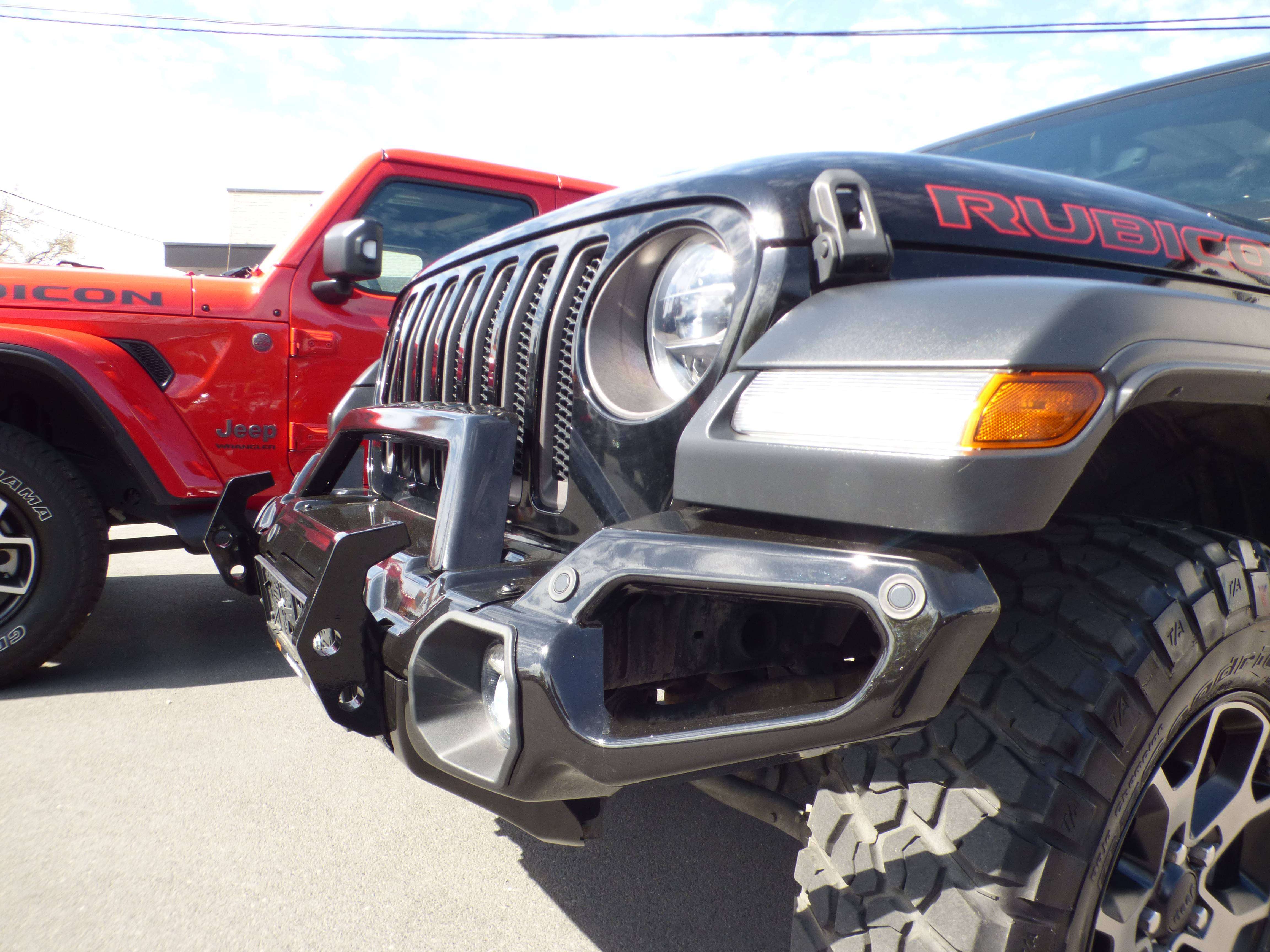 Jeep Wrangler Unlimited Rubcion 2.0 benzine **77000km**