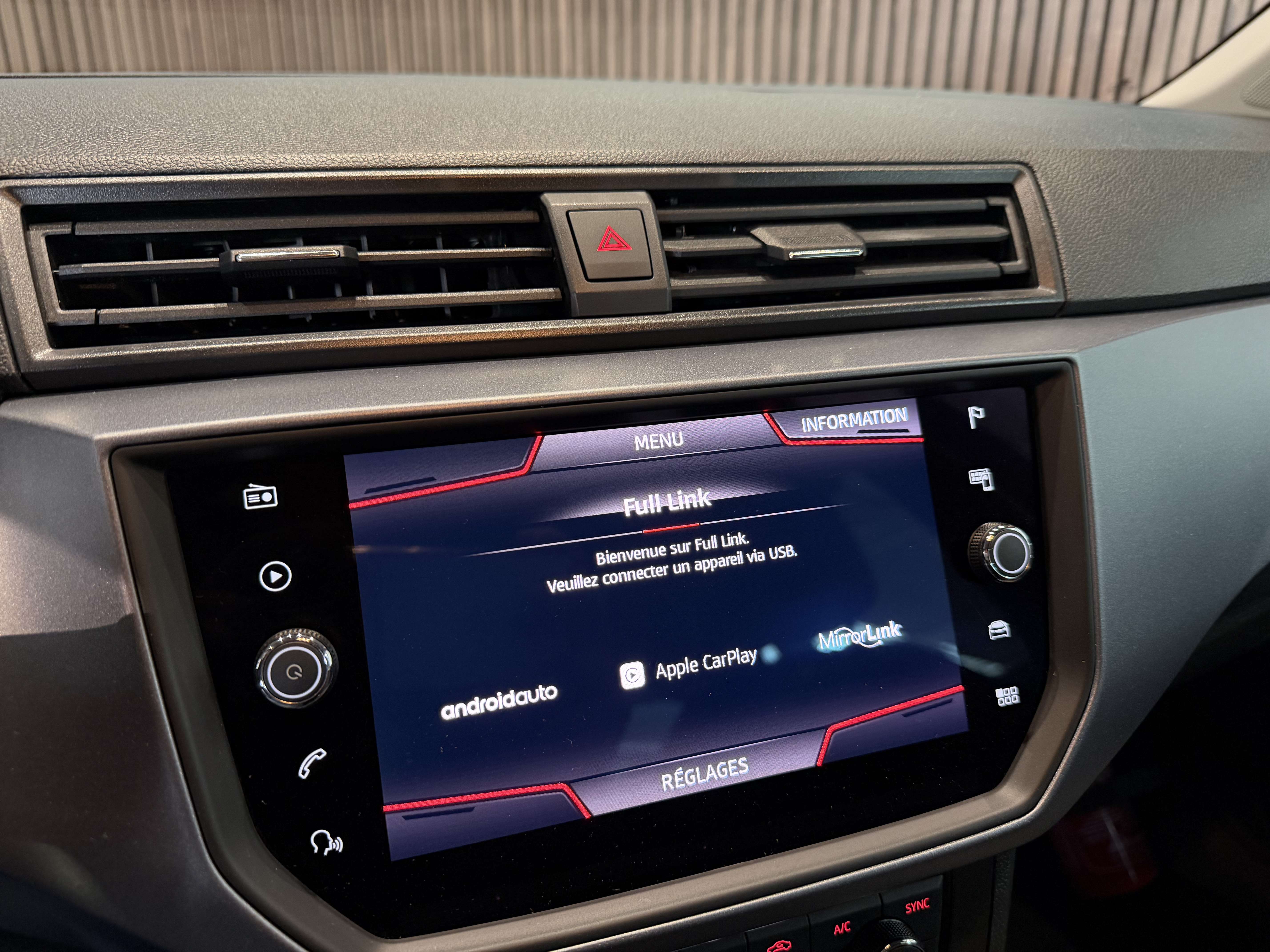 SEAT Arona 1.0 TSI - GARANTIE 12MOIS - 1ERPRO -