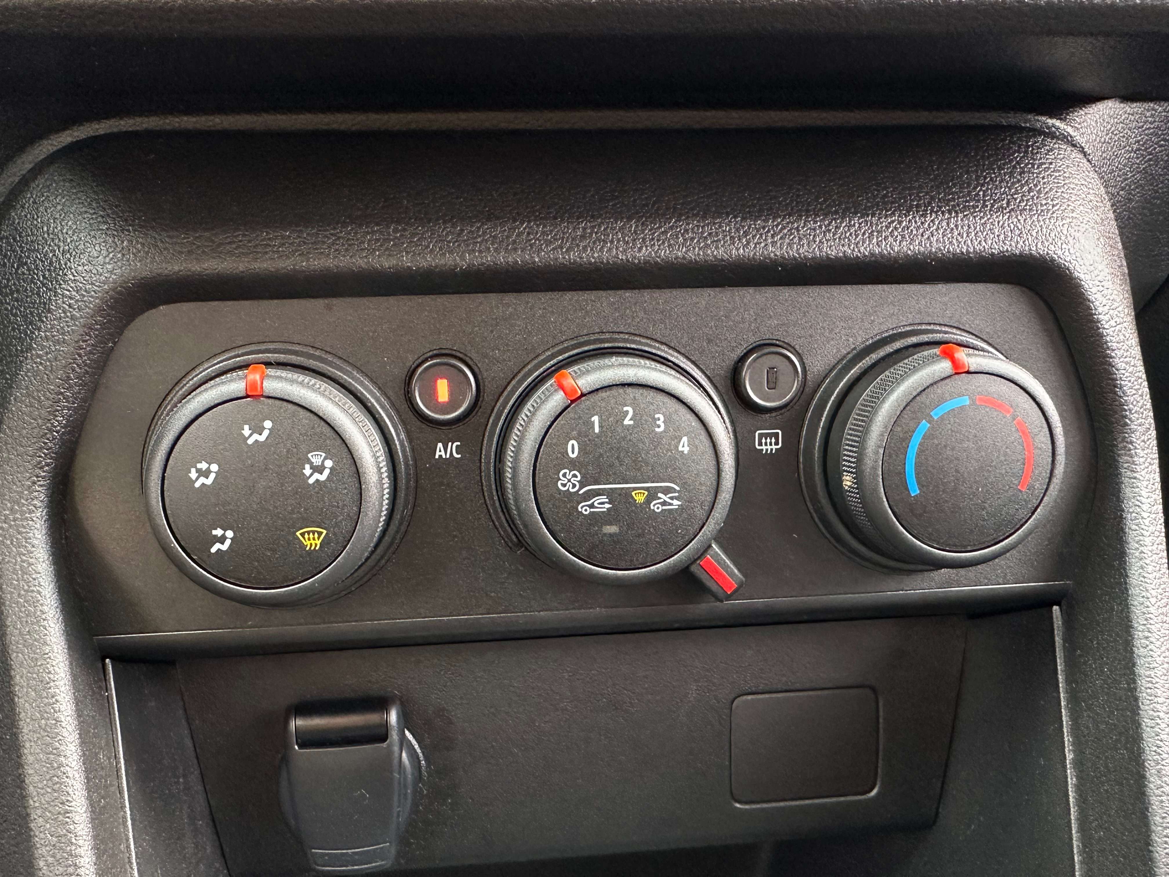 Dacia Sandero 1.0*91CV*EURO 6D*1ER PROP*AIRCO*CARPLAY*GARANTIE
