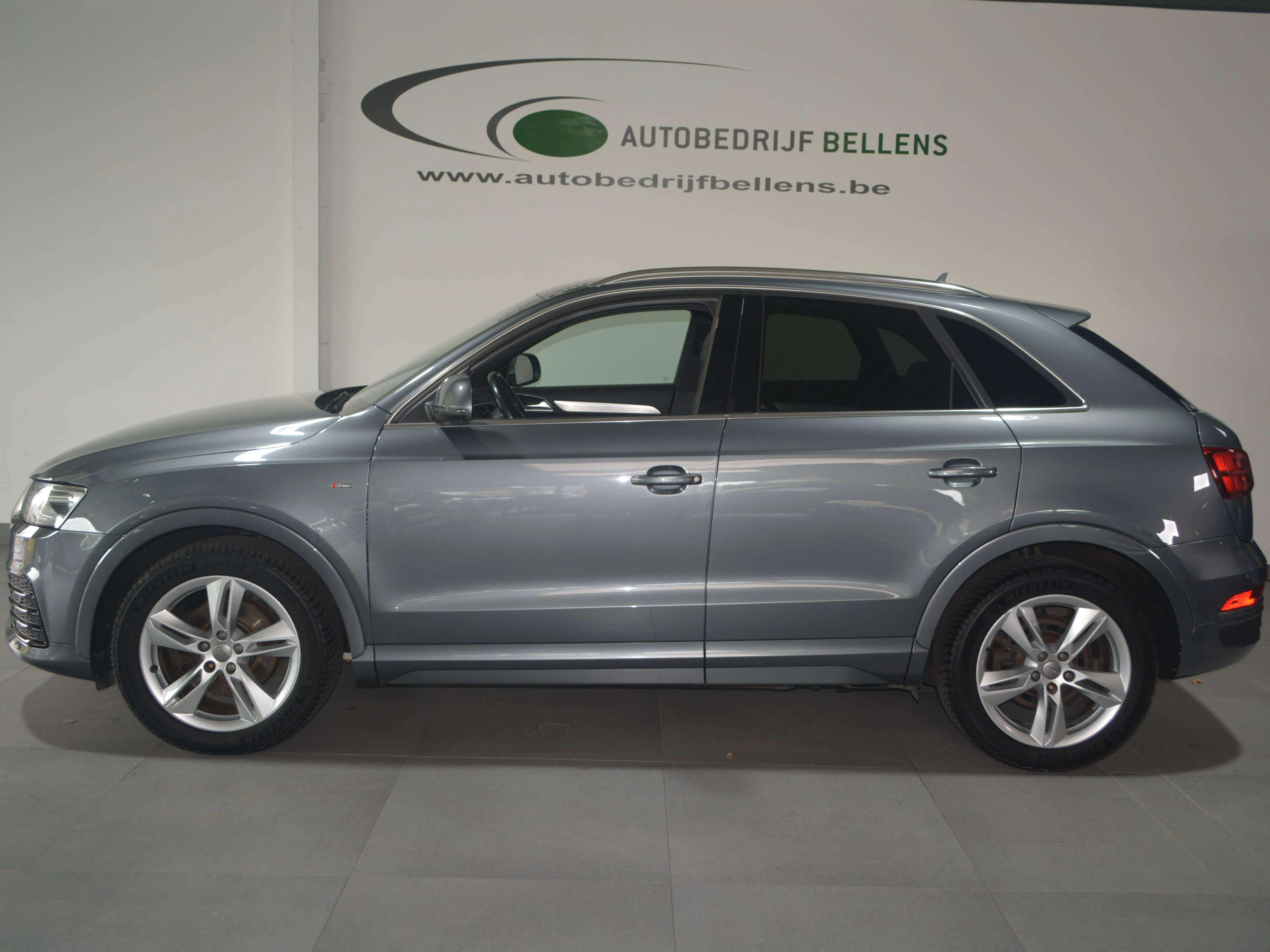Audi Q3 Q3 2.0 TFSI Quattro S-LINE / S tronic / NAVI + CAMERA / LEDER / SPORTZETELS