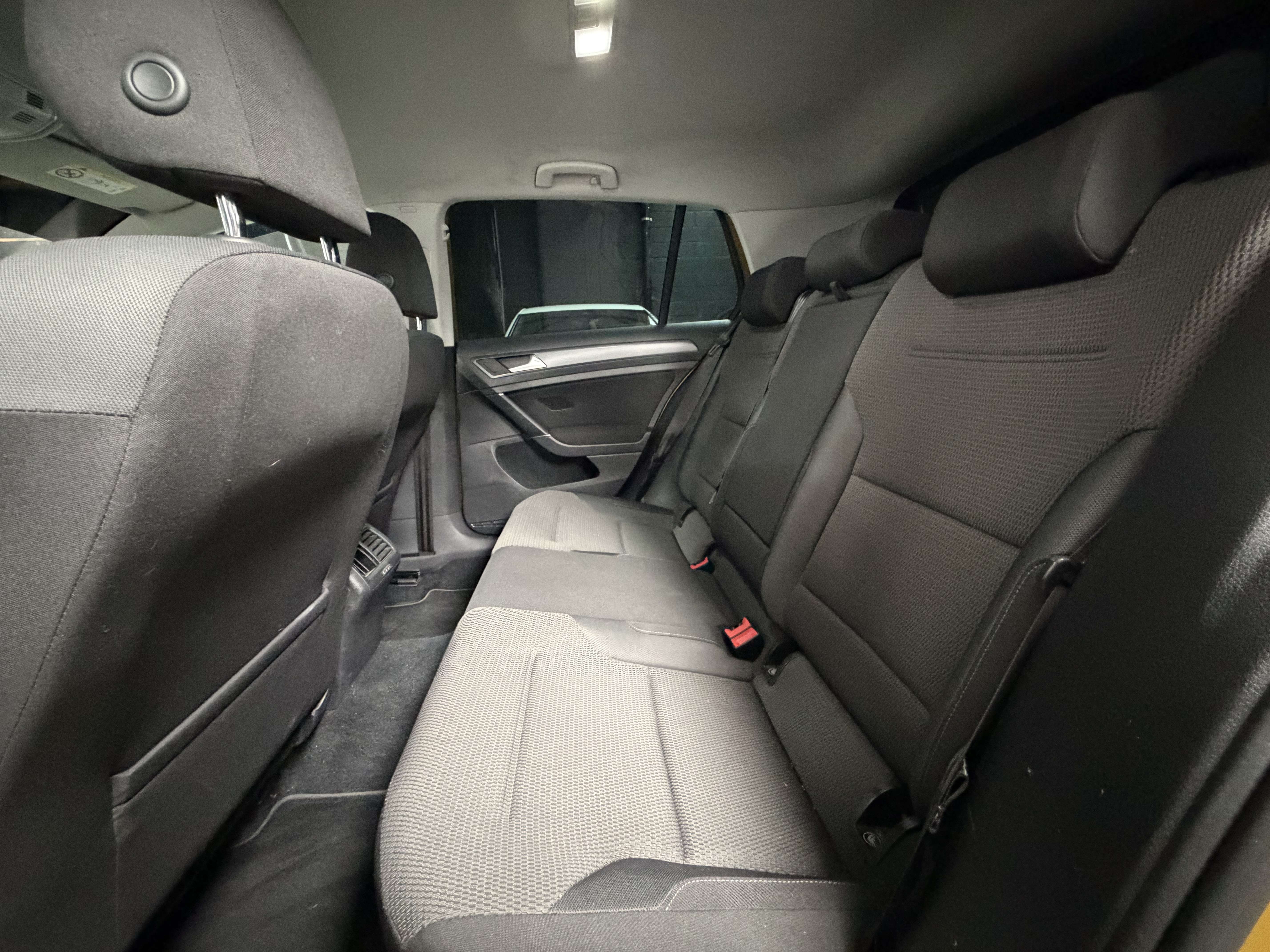 Volkswagen Golf 1.6 TDi * COCKPIT * GPS * CARPLAY * CAMERA * CLIM