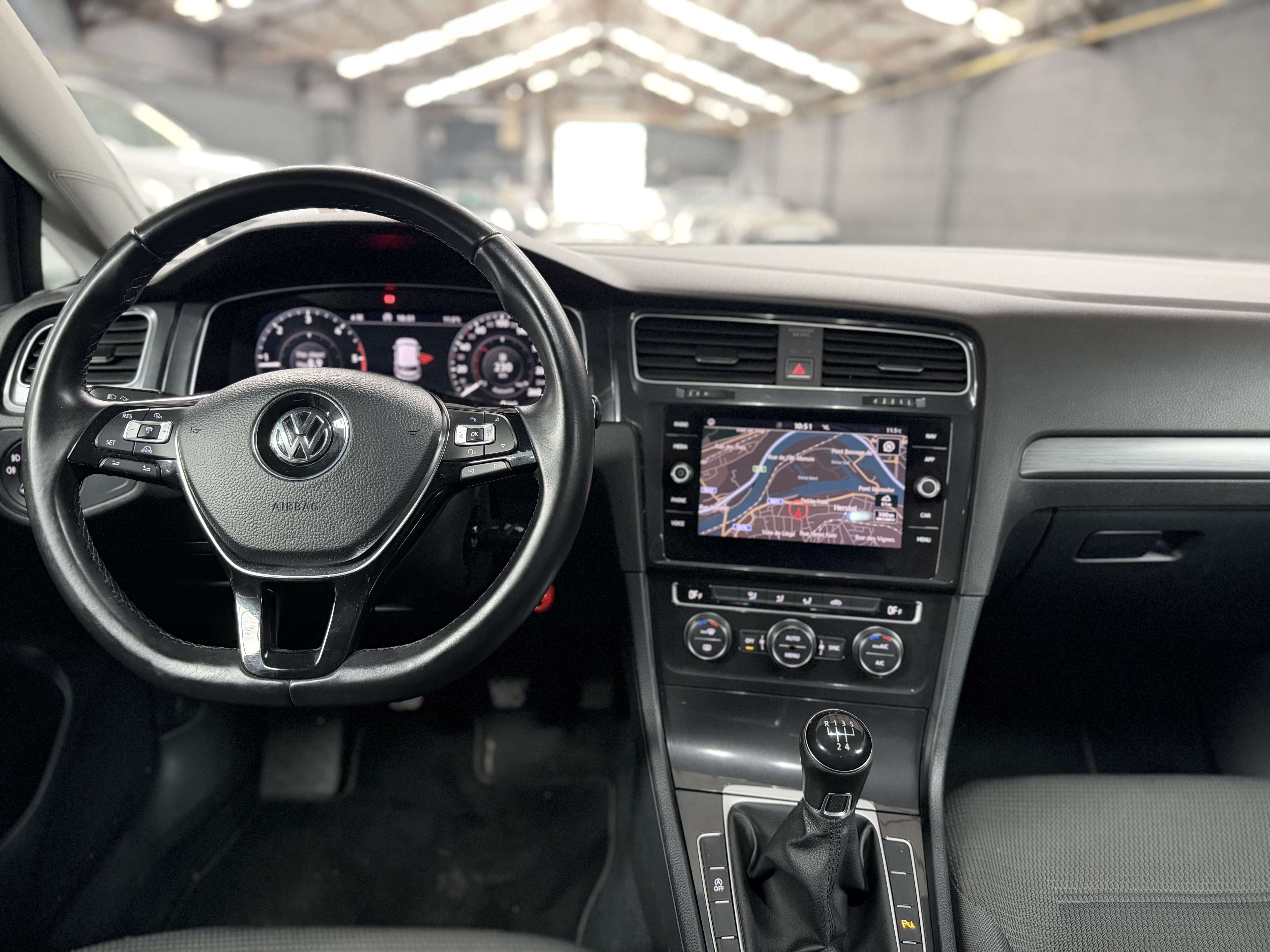 Volkswagen Golf 1.6 TDi * COCKPIT * GPS * CARPLAY * CAMERA * CLIM