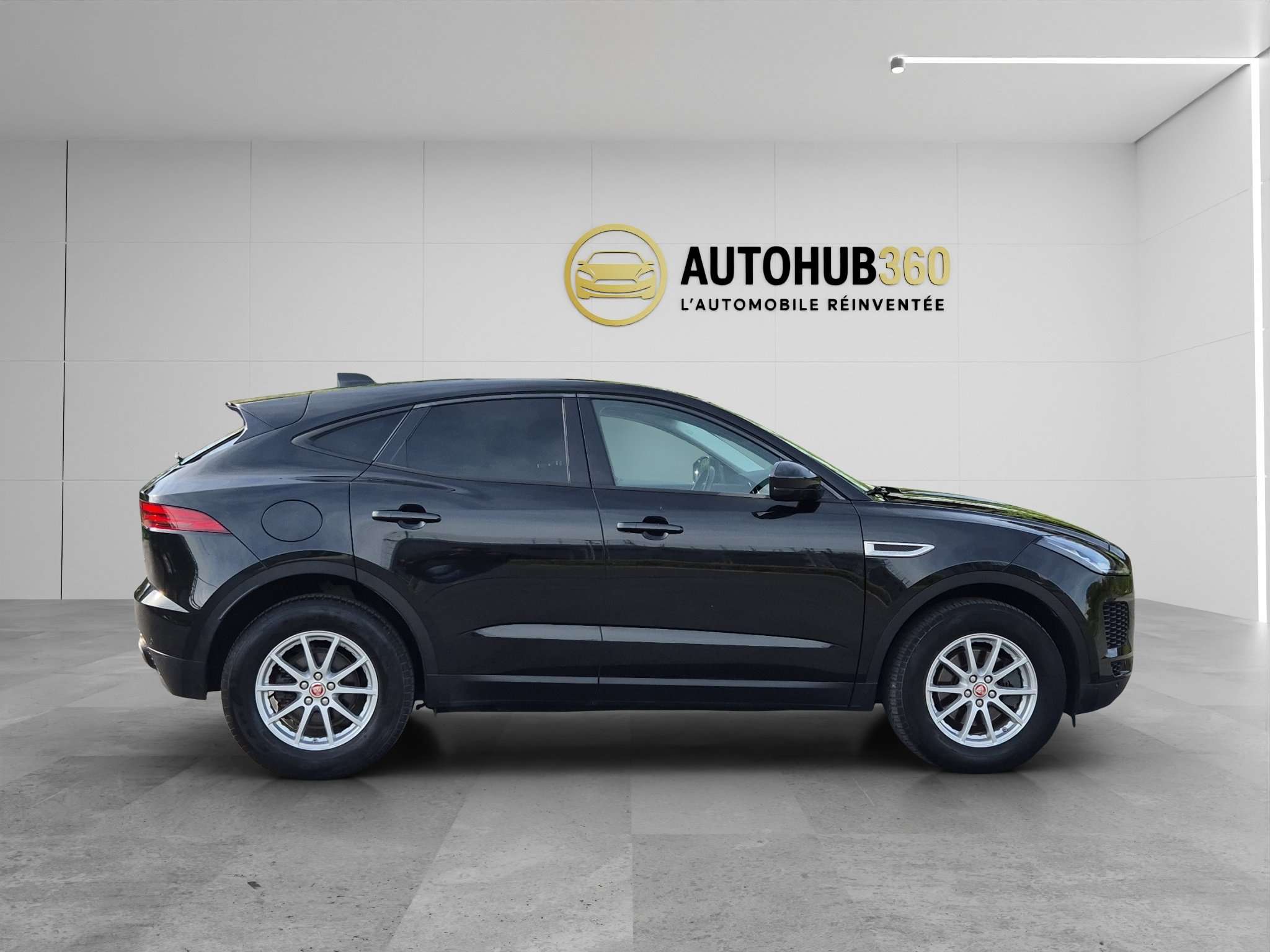 Jaguar E-Pace 2.0 D SE - Garantie 12 Mois avec Entretien Effectué, Zone LEZ Ok, RDV au +32472643155